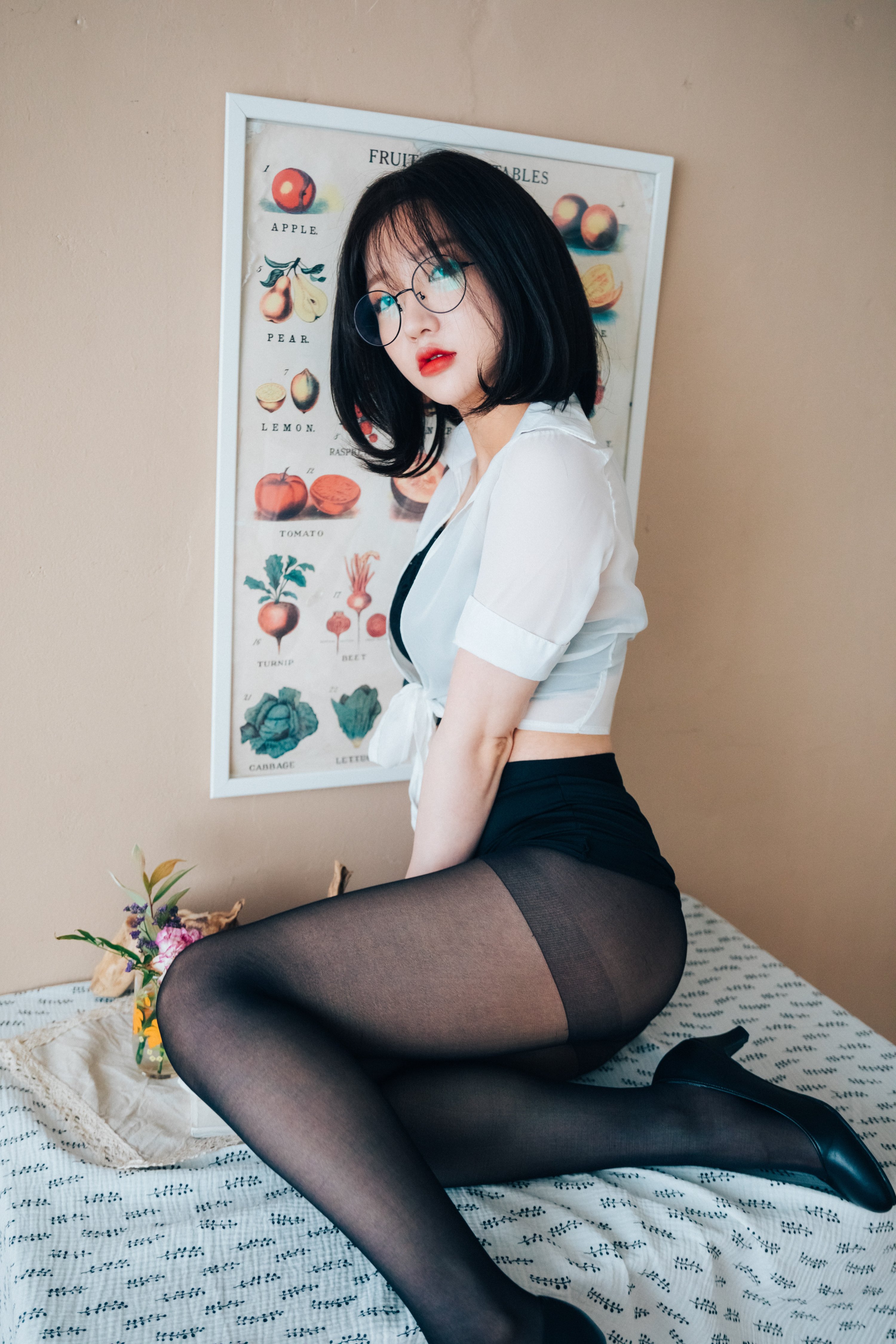 [Loozy] Ye -Eun 손예은 - Vol.1 + 10V của OfficeGirl