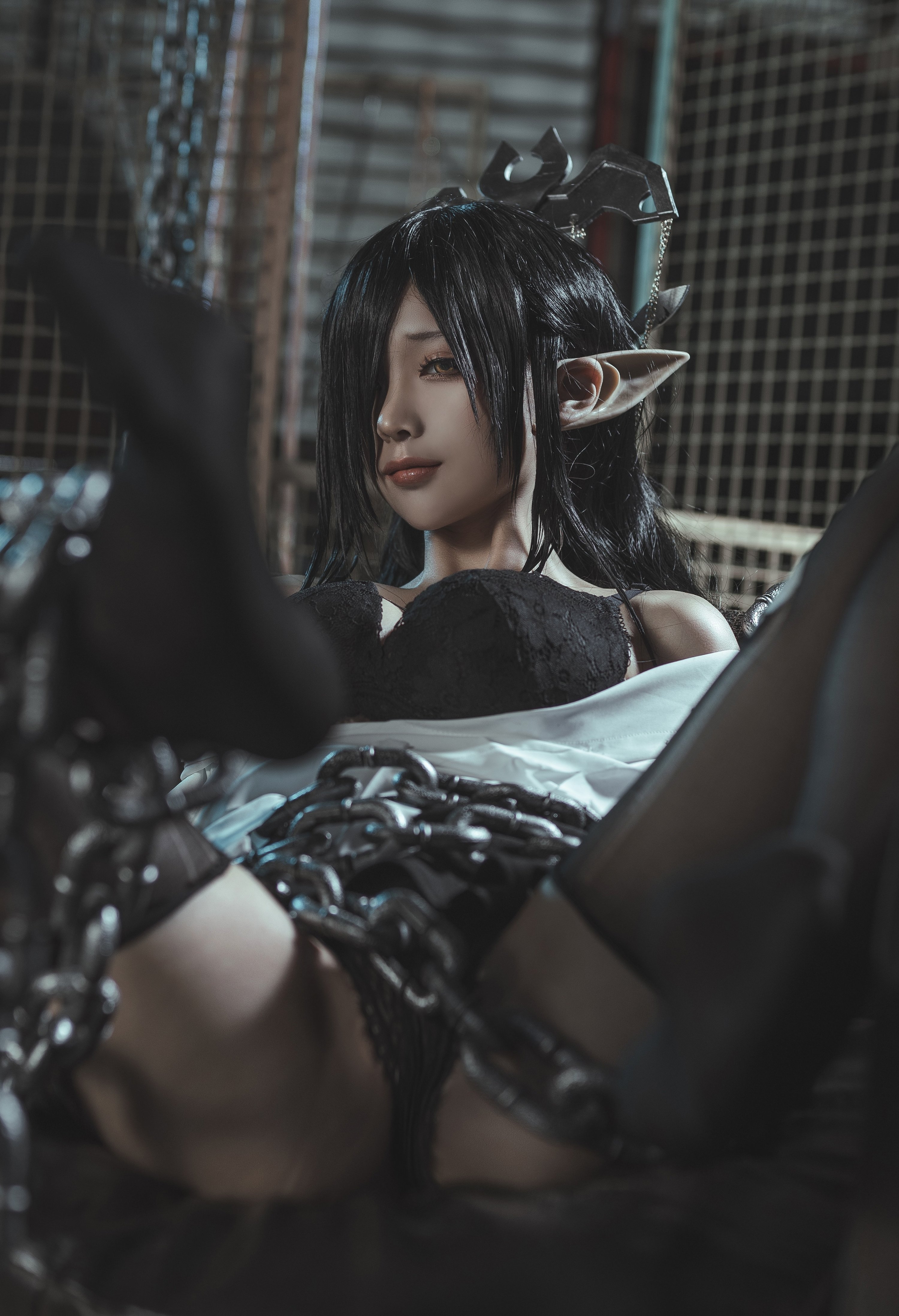Momo Black Beast Queen ngu ngốc OL đồng phục