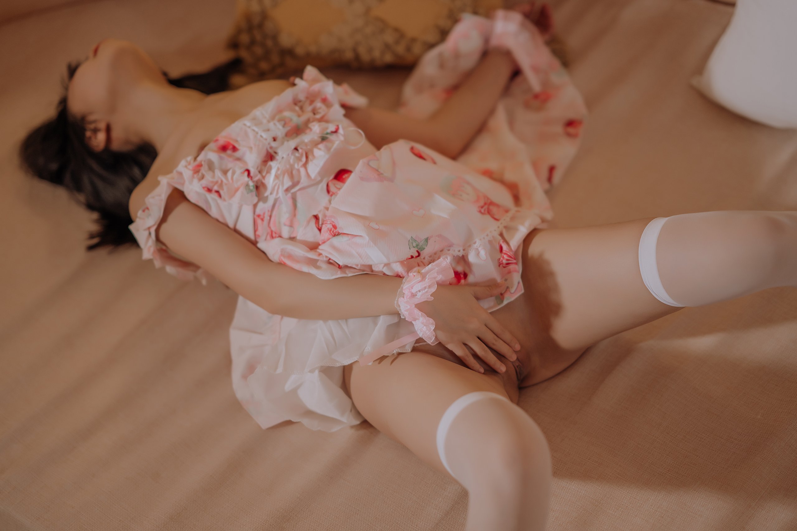 [Chết tiệt ZZ] Loli mỏng trắng