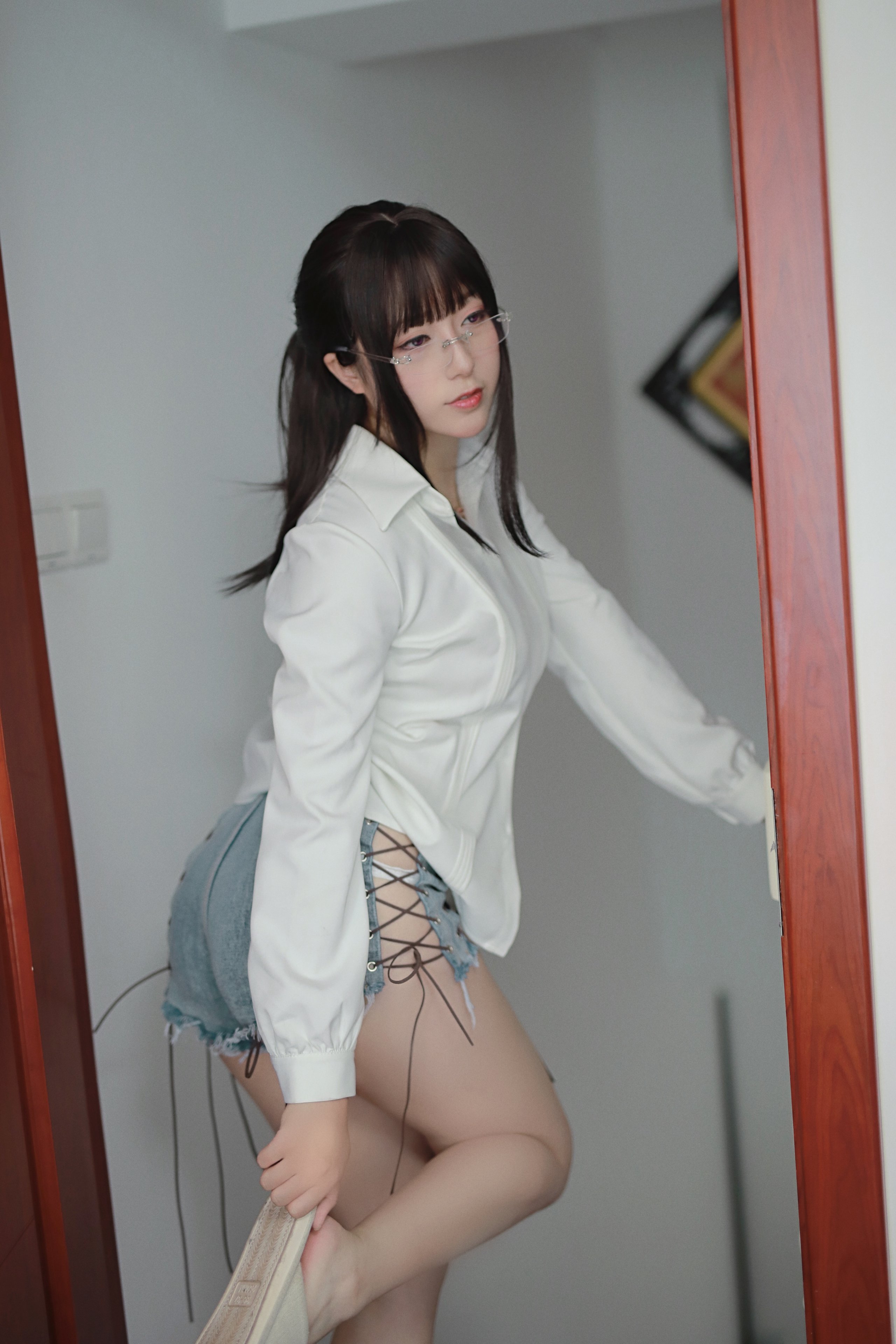 Xiao Rongzai Guguguw - Band -Mouth Ol + V