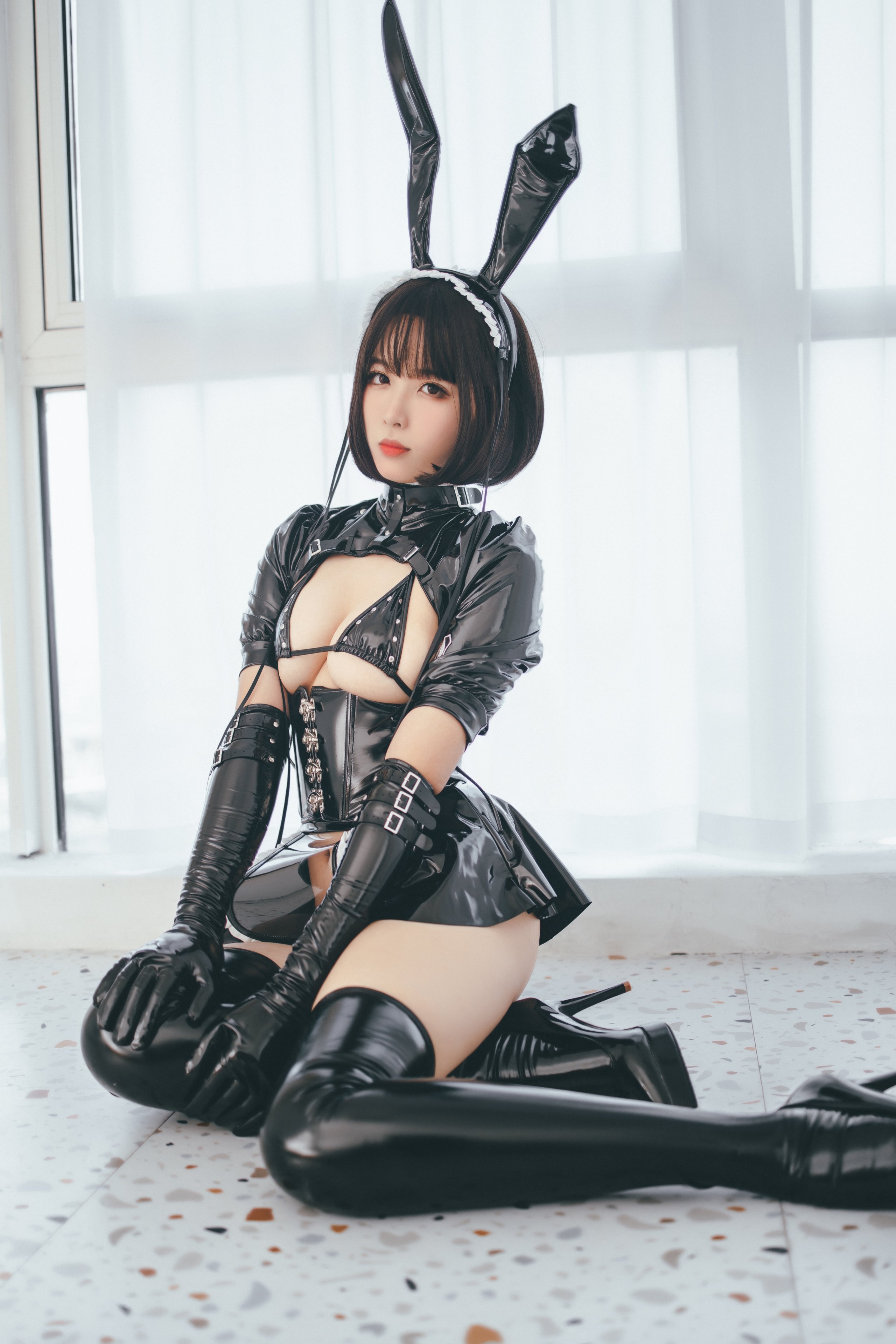 Chị gái Xuan Xiao - Bunny Girl Maid