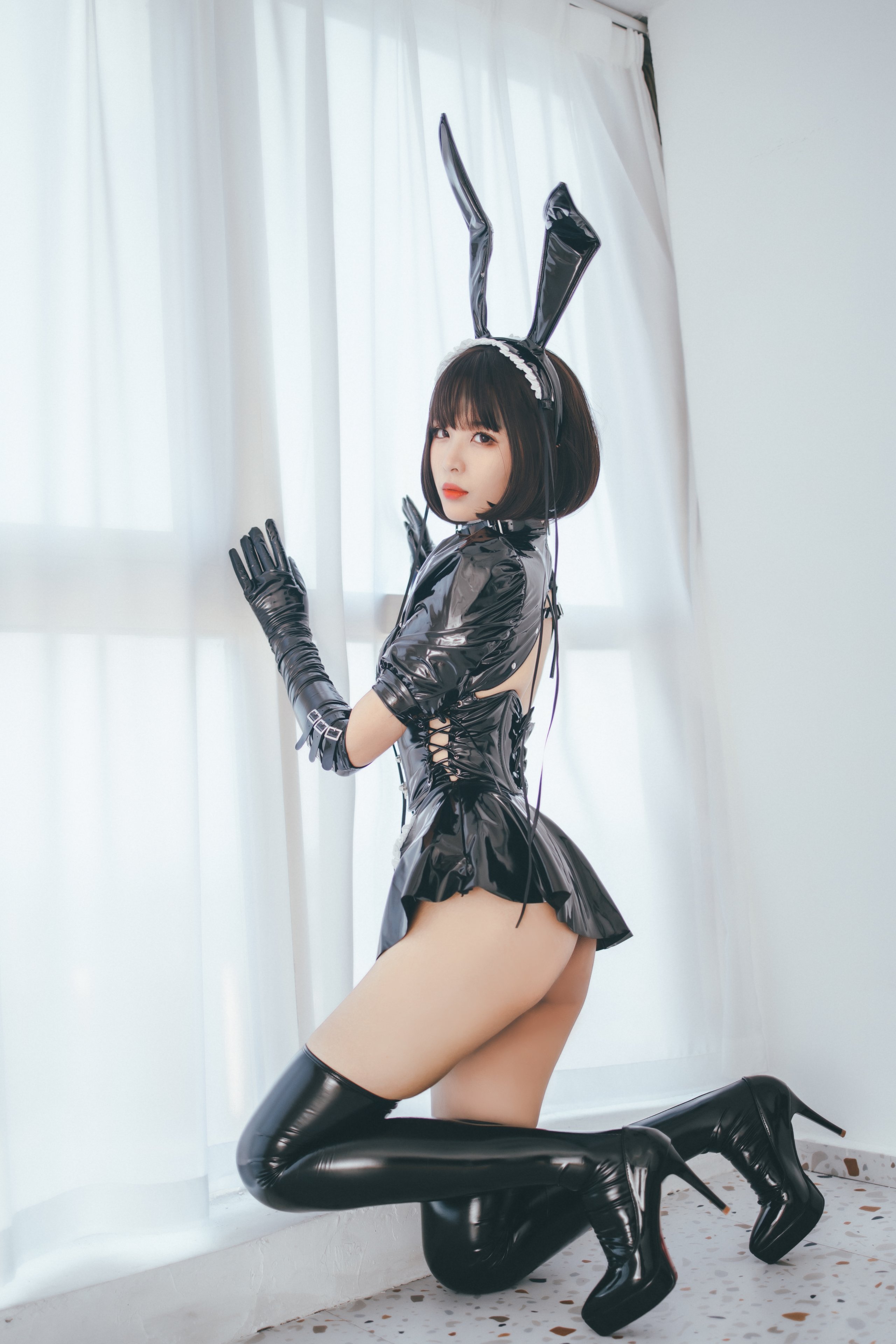 Chị gái Xuan Xiao - Bunny Girl Maid