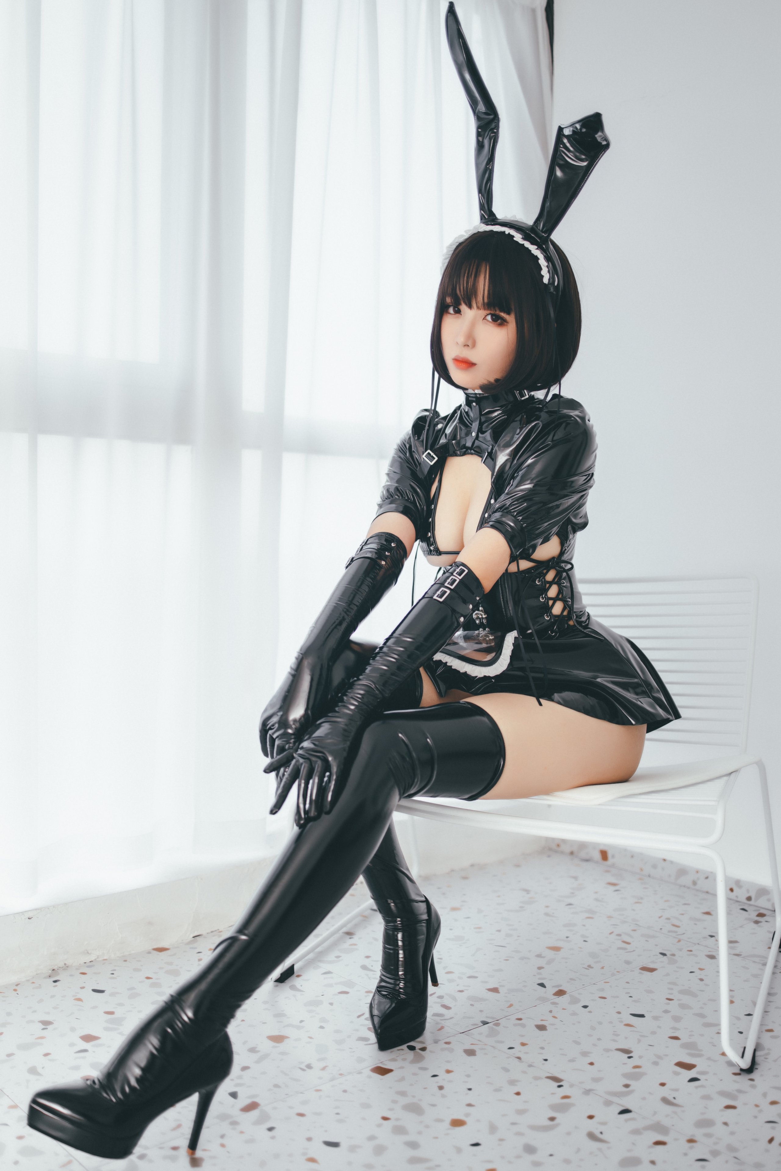 Chị gái Xuan Xiao - Bunny Girl Maid