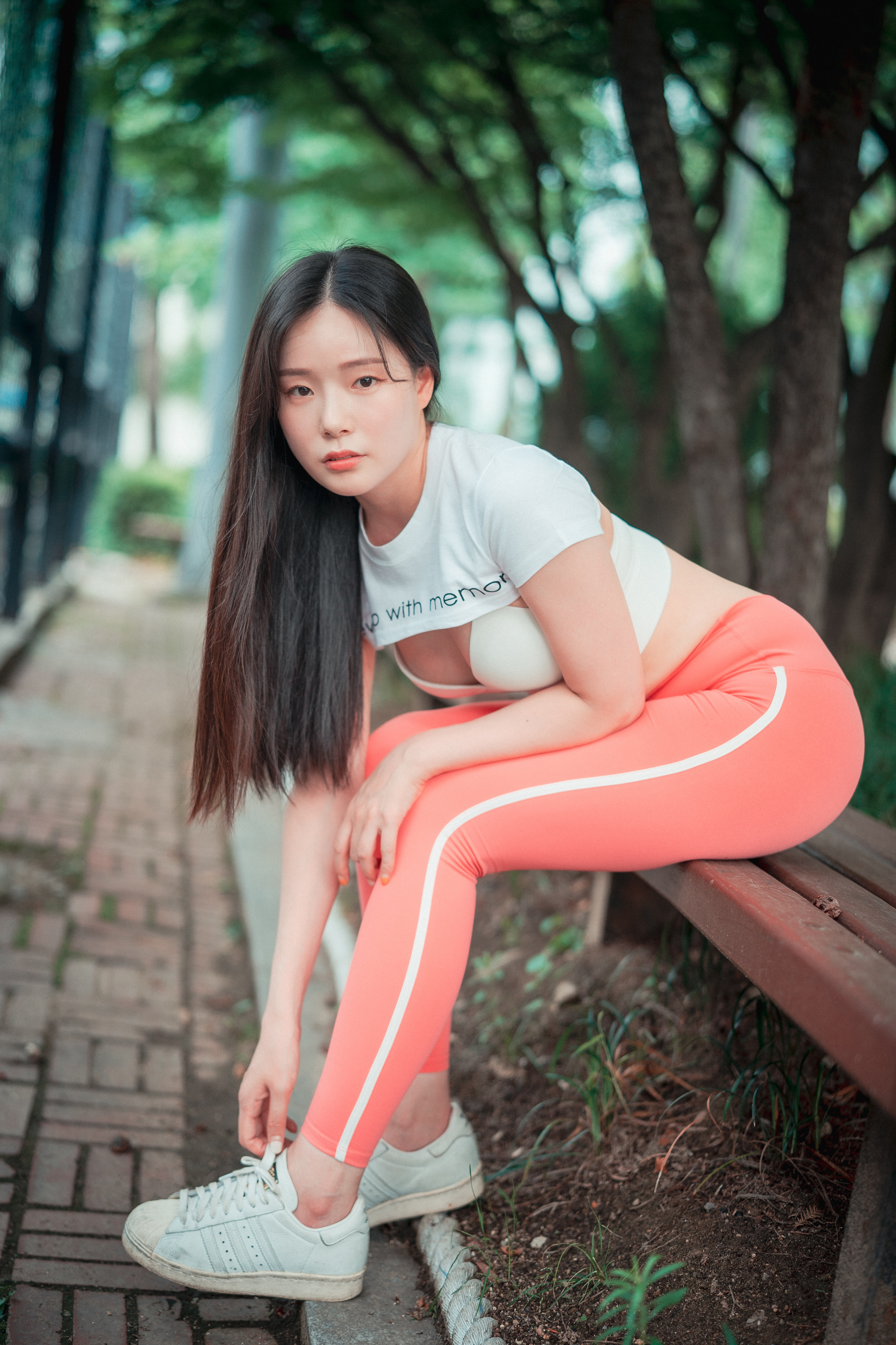 [Djawa] Màu hồng cá hồi lỏng lẻo và chặt chẽ - PIA