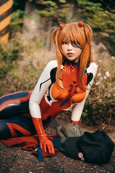 絕對薙薙 lên tàu Cosplayer Asuka Langley