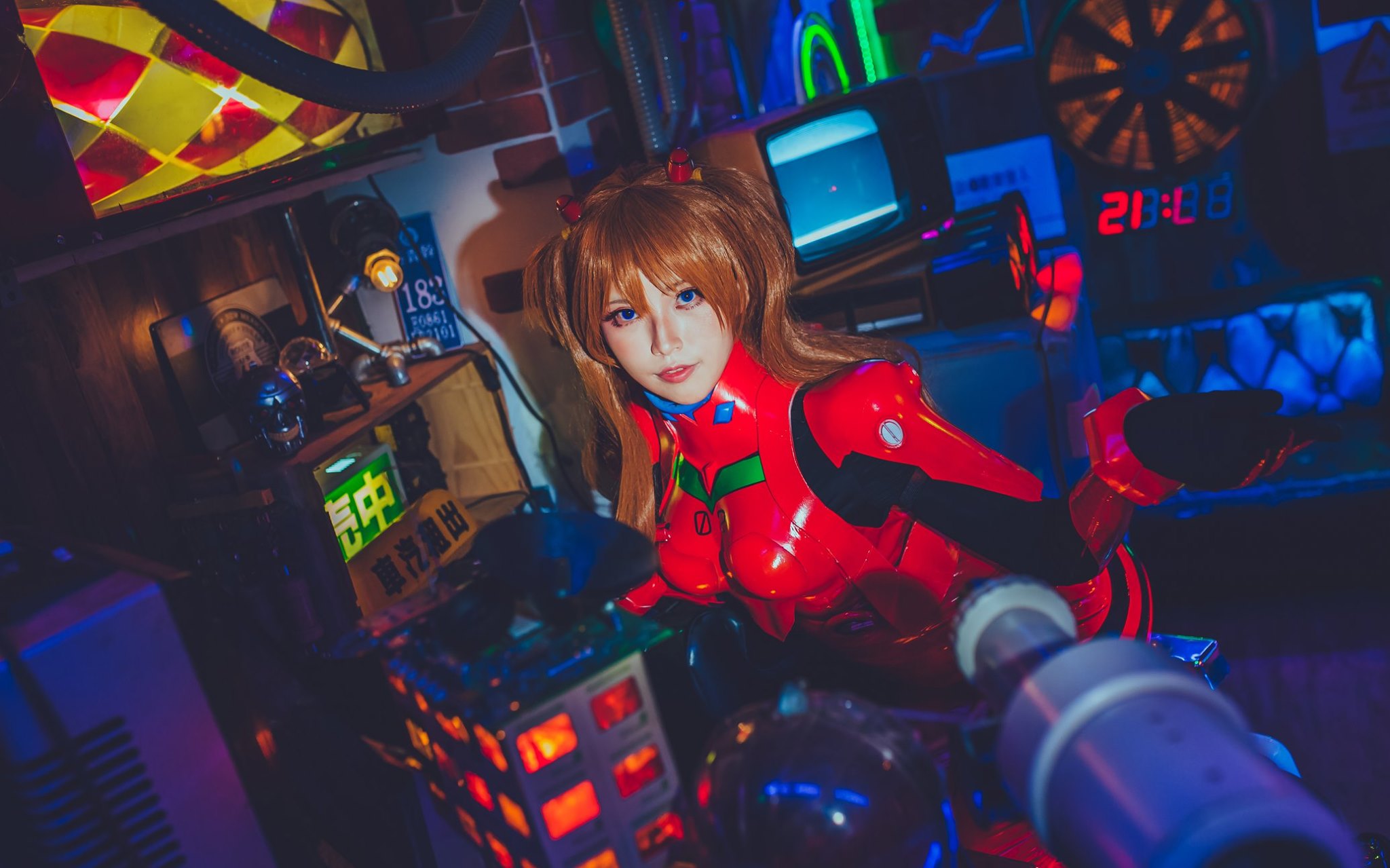 絕對薙薙 lên tàu Cosplayer Asuka Langley