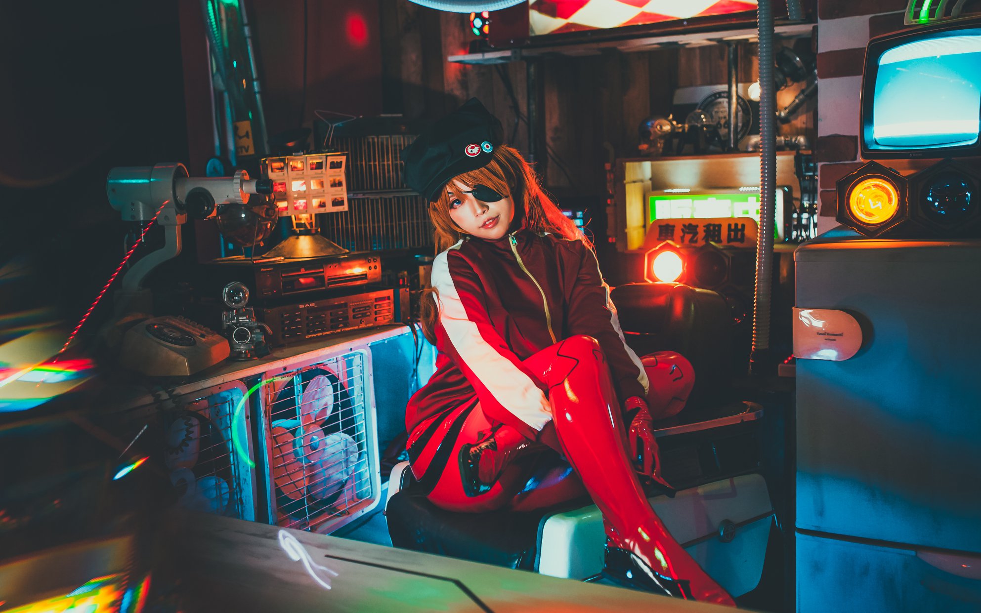 絕對薙薙 lên tàu Cosplayer Asuka Langley