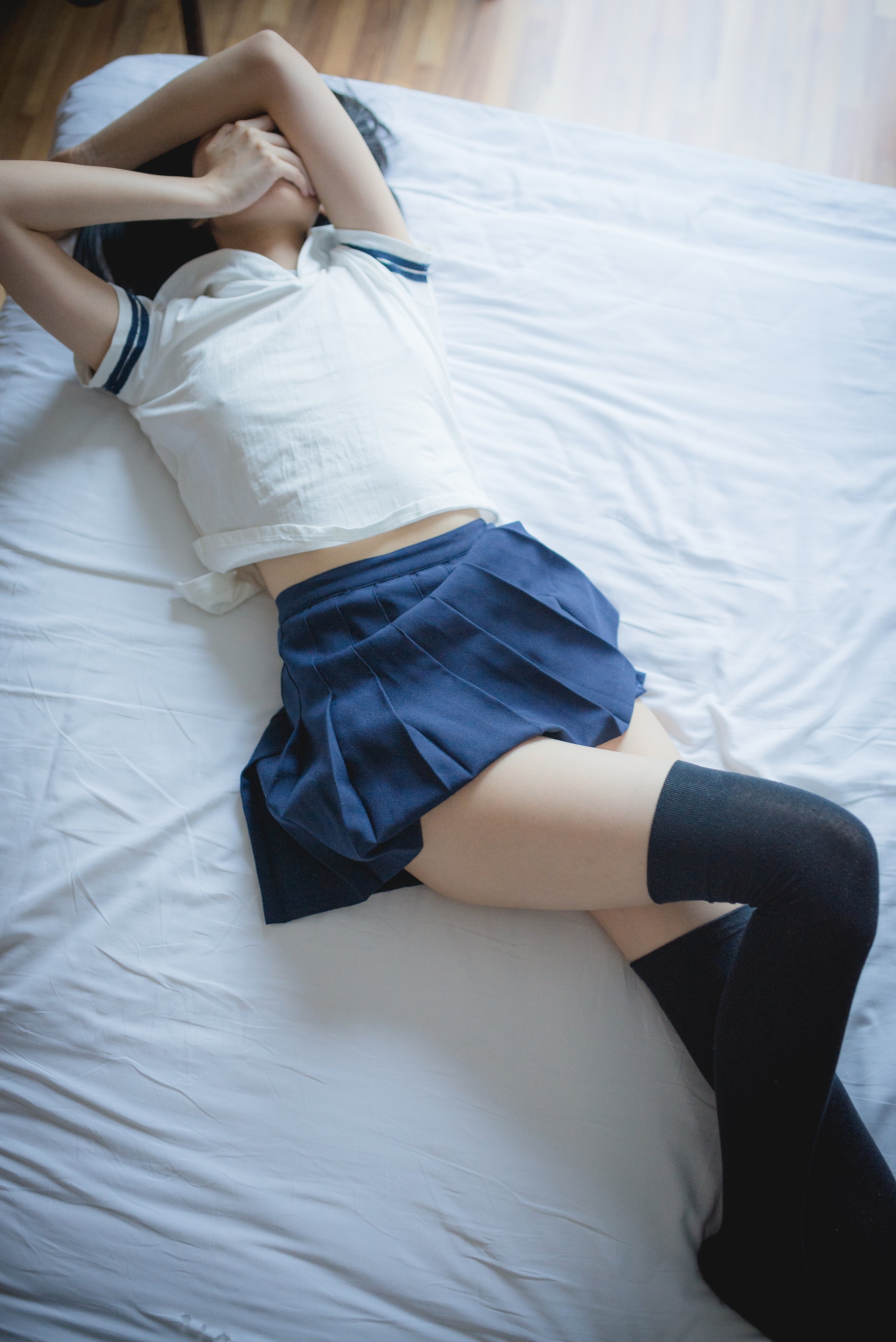 Yuzuki 2015-05 vol.01 JK đen dài thẳng