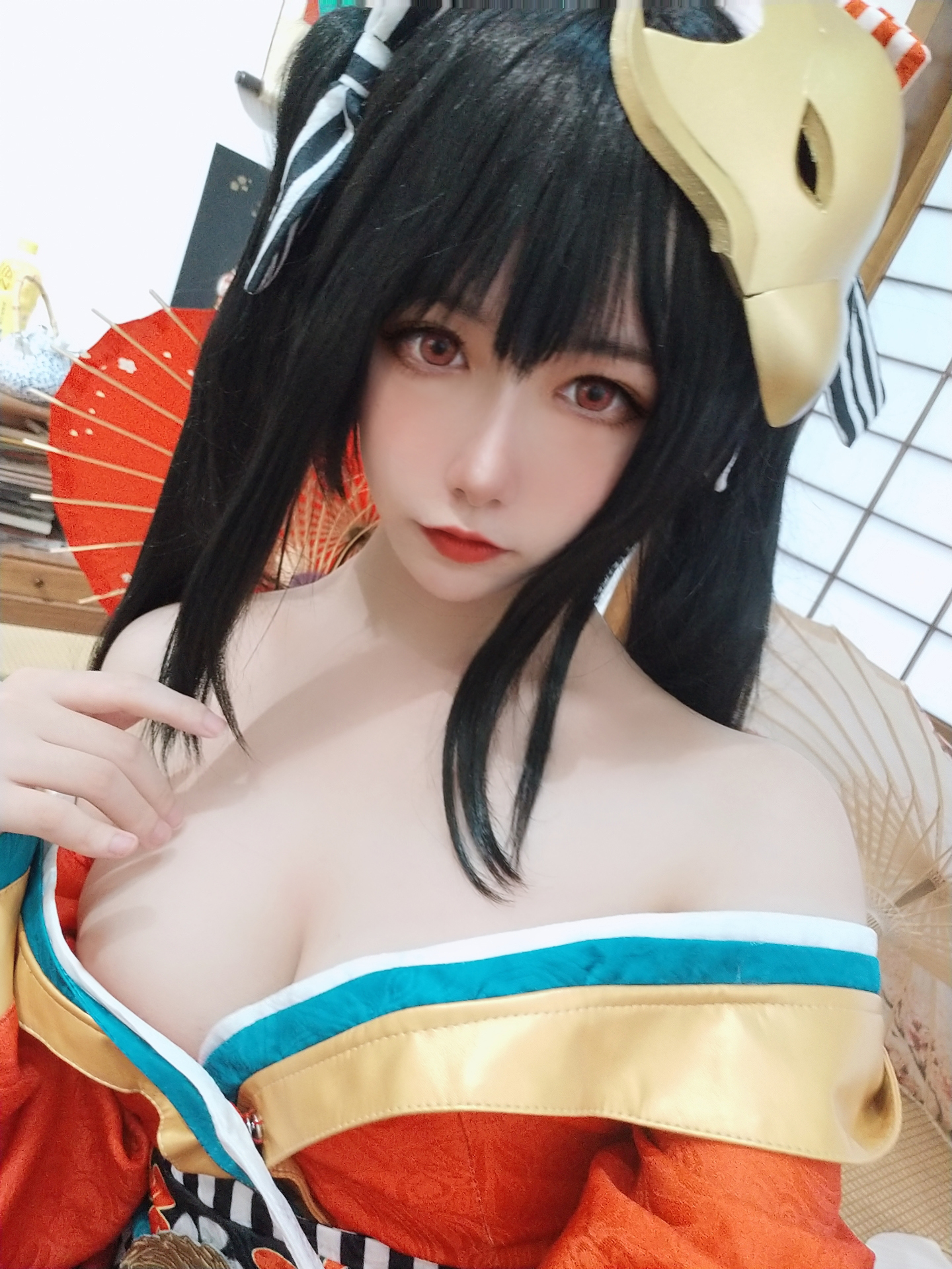Momoko Kuikui-Dafeng Selfie