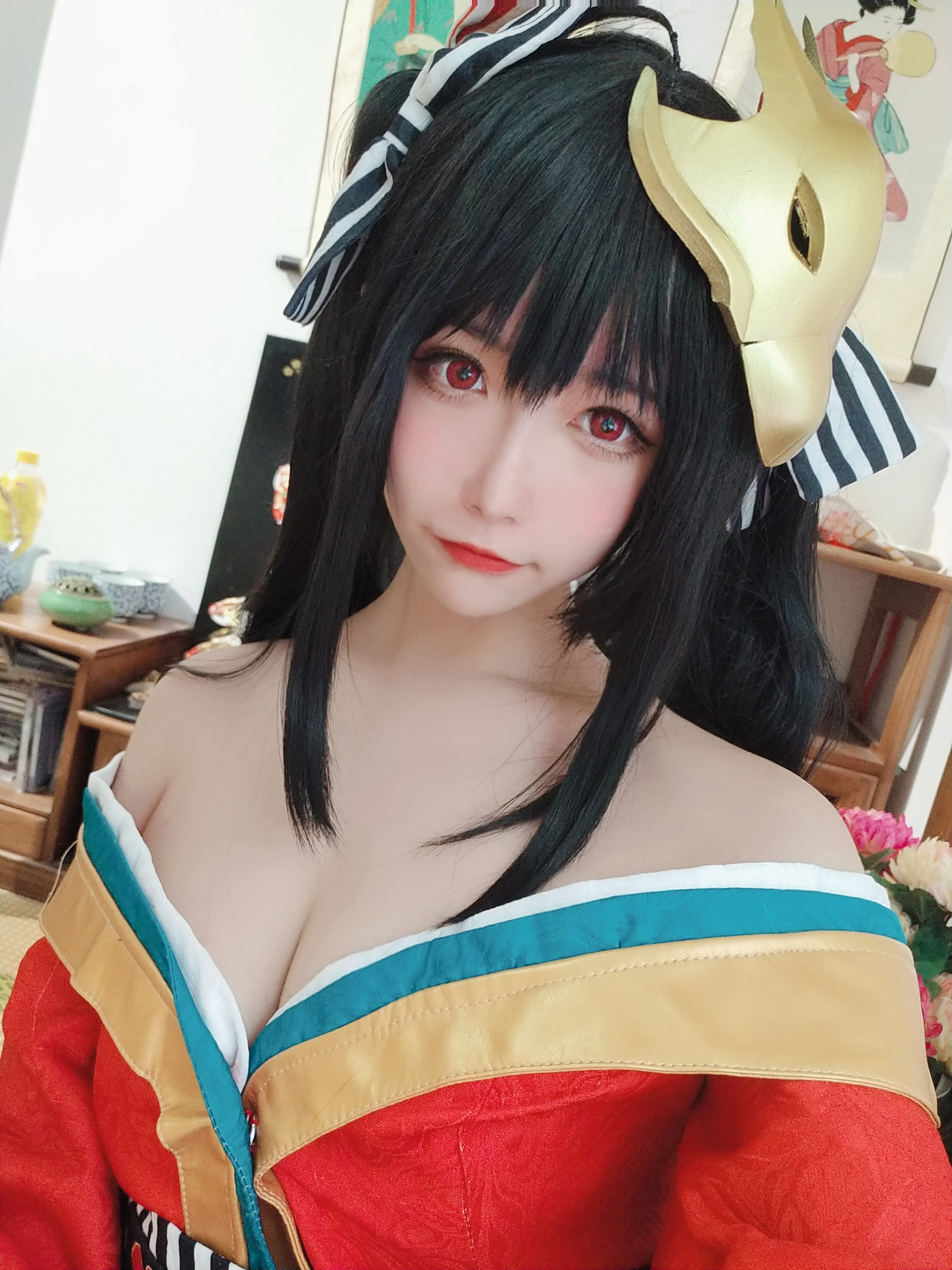 Momoko Kuikui-Dafeng Selfie