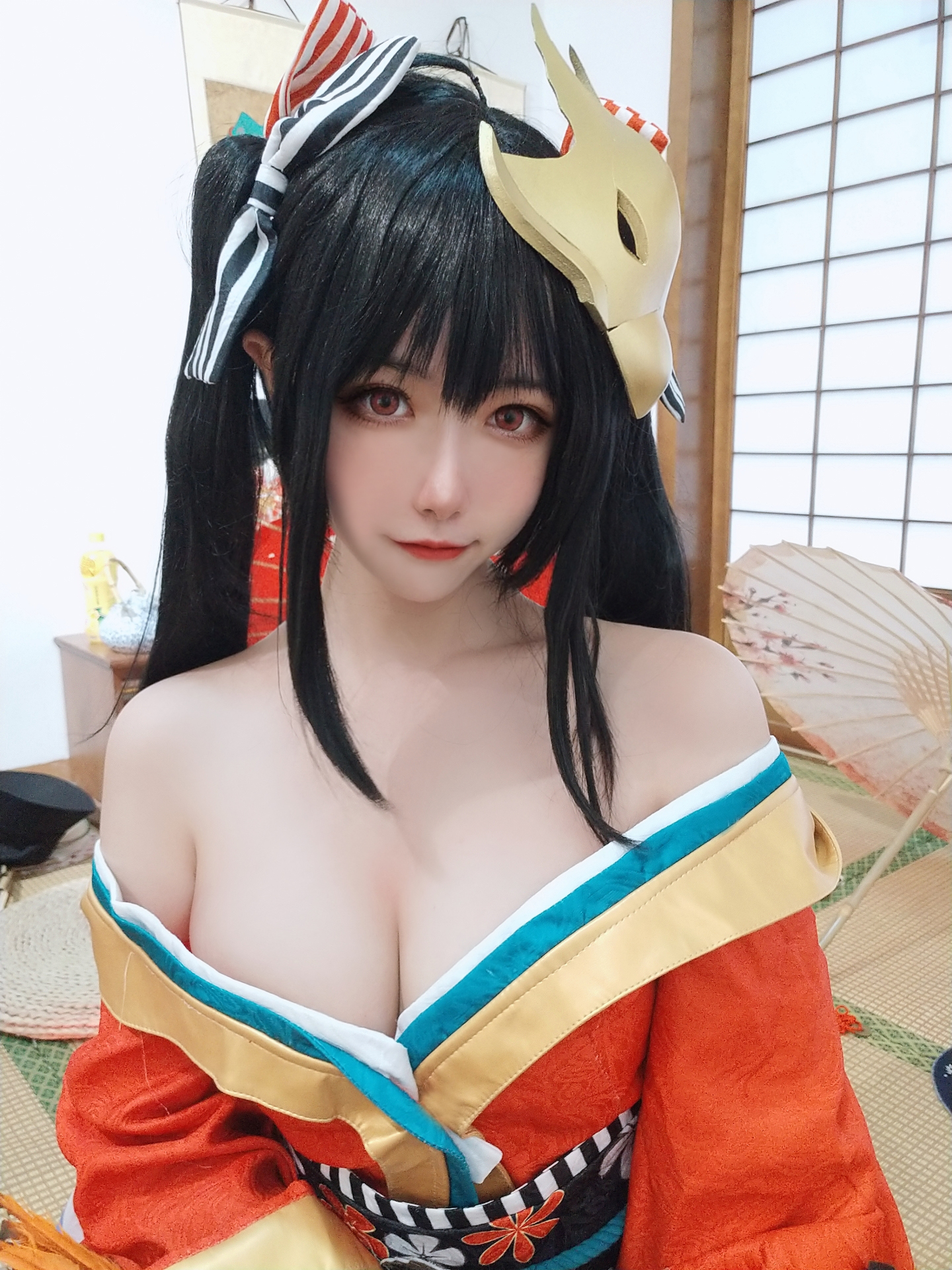 Momoko Kuikui-Dafeng Selfie
