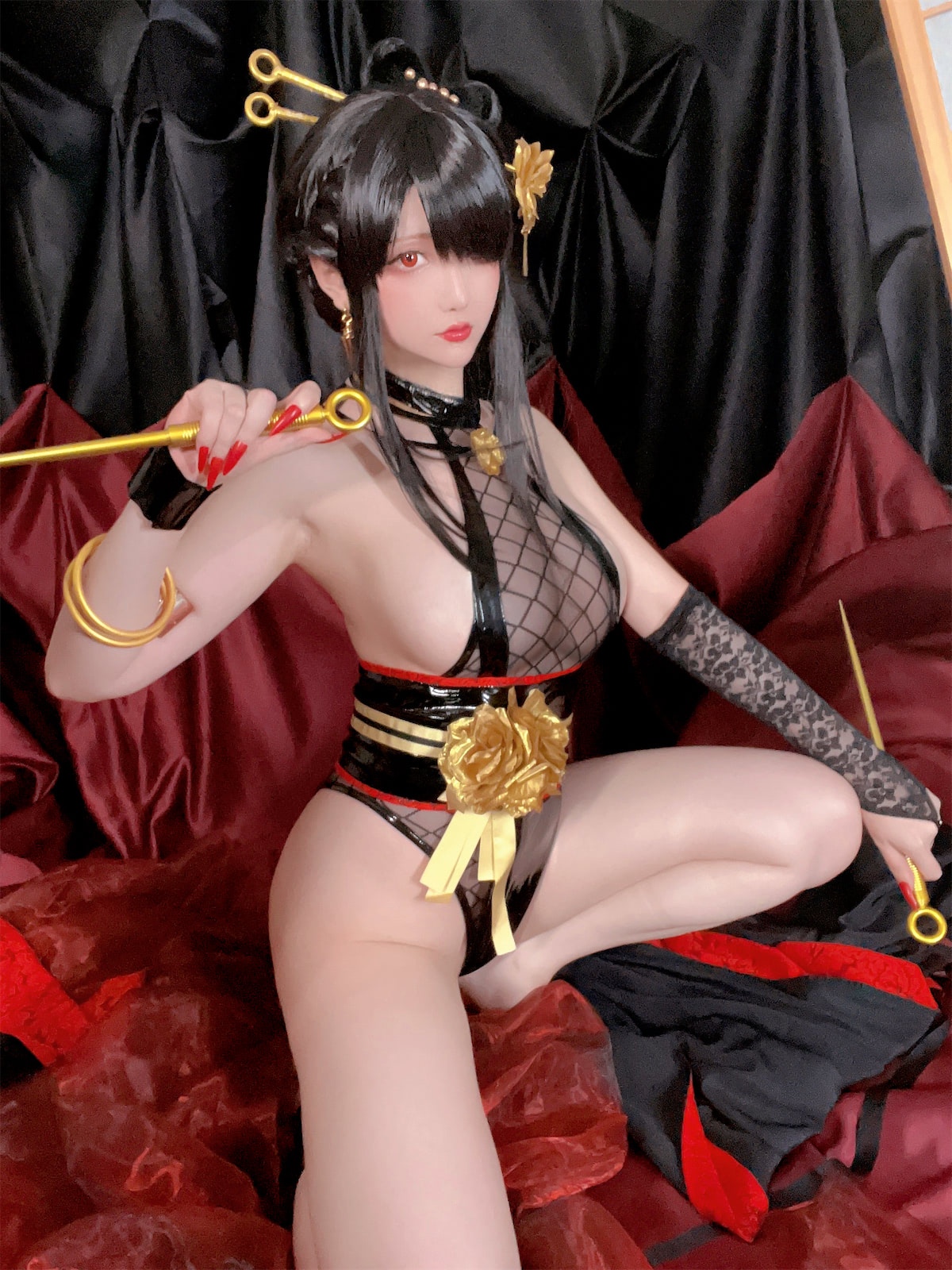 Ngôi sao: The Dragon - Sứ mệnh cực kỳ cực kỳ của Bà Yoel 3