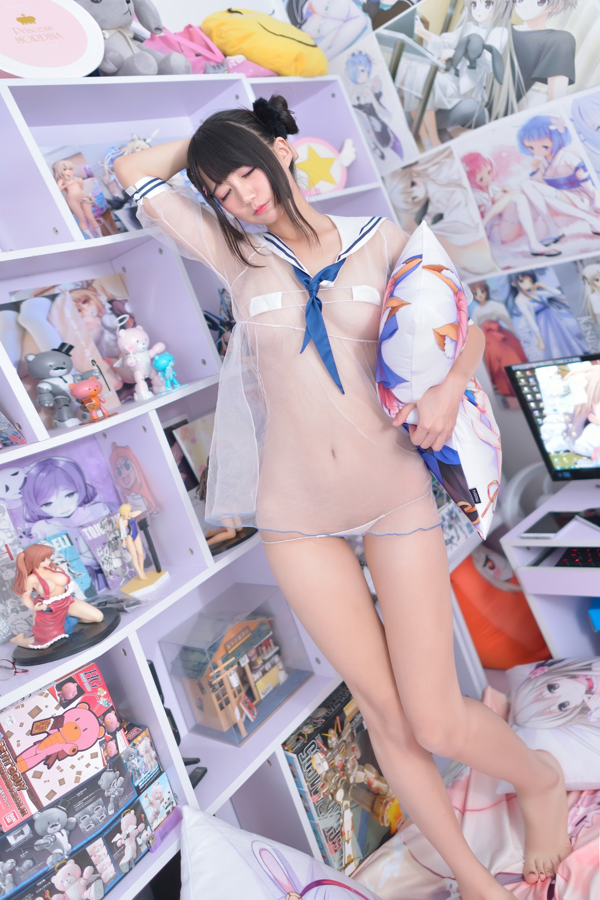 Nagisa Monster Meow - Video Game Girl