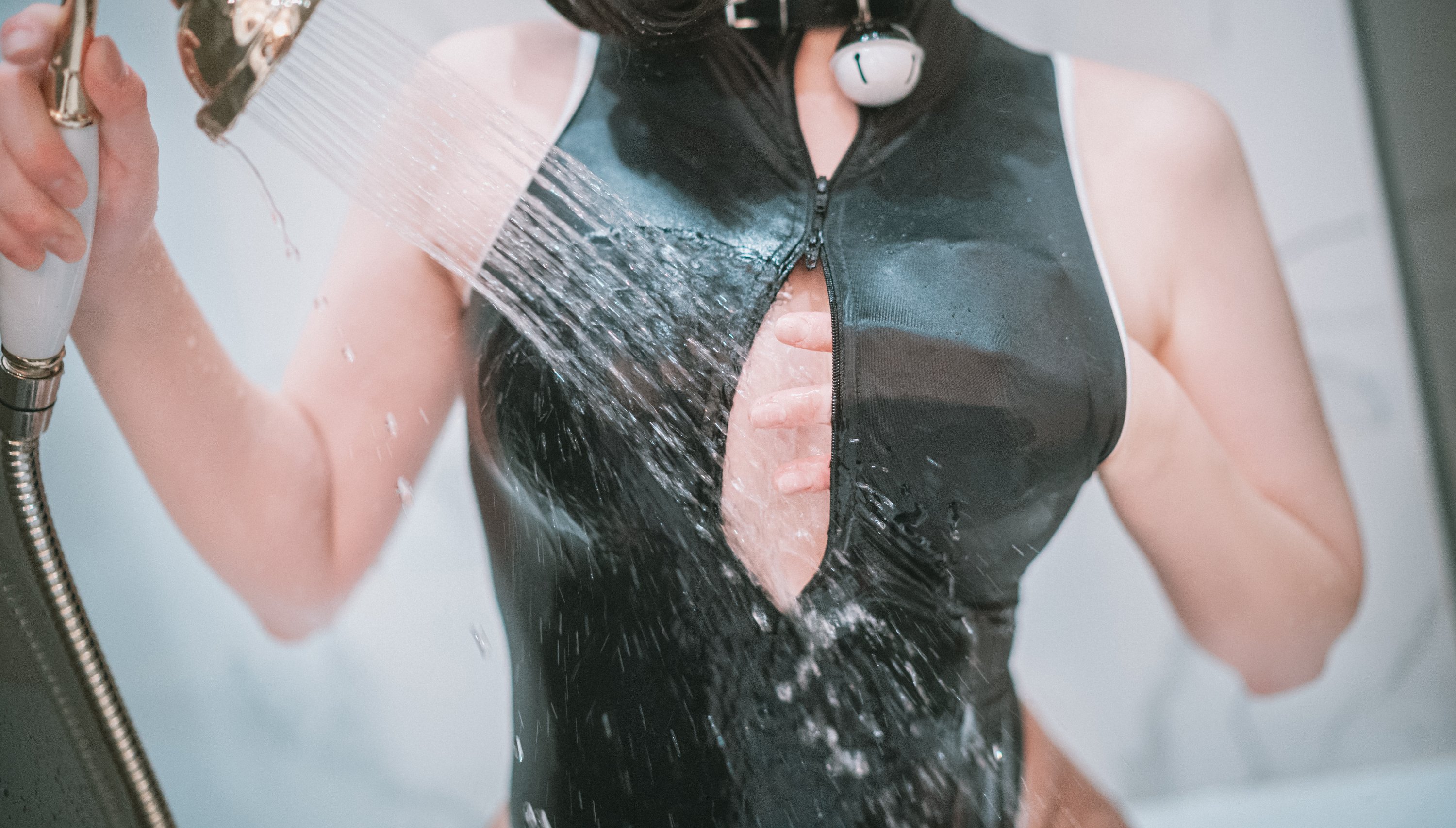 [Djawa] Bambi 밤비 - Con mèo ghét vòi hoa sen