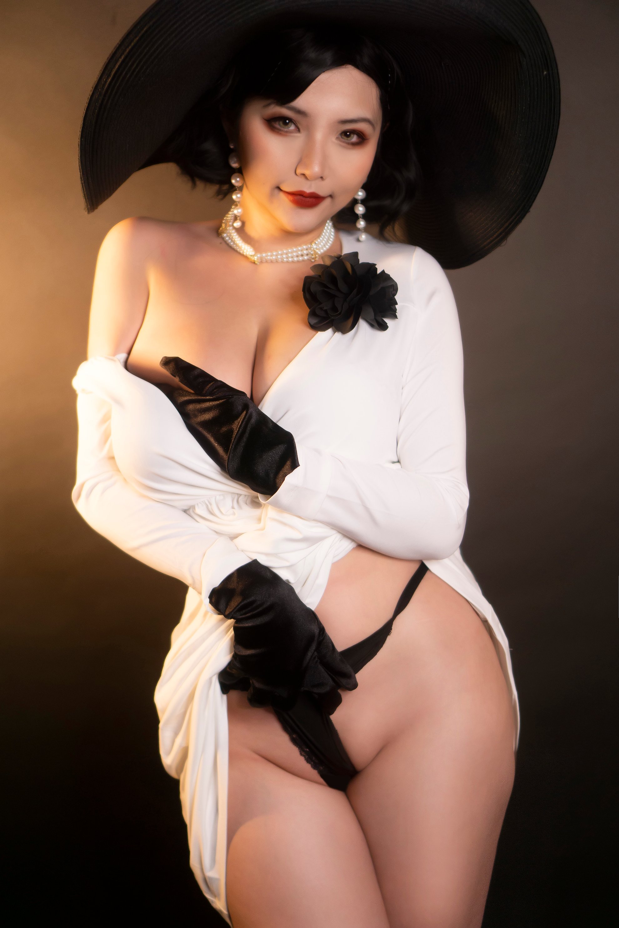 Hana Bunny - Lady Dimitrescu (Resident Evil)