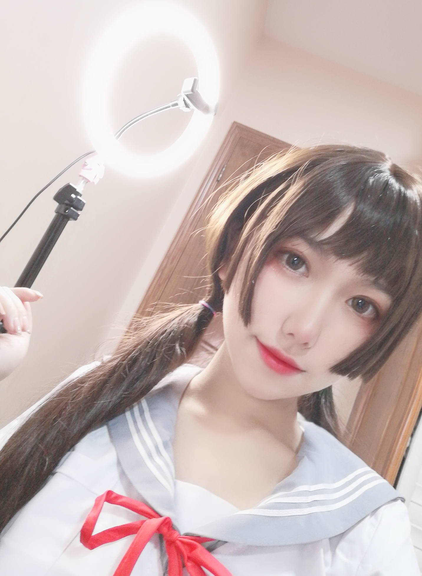 Taro Round Suizi SJ - lụa trắng JK