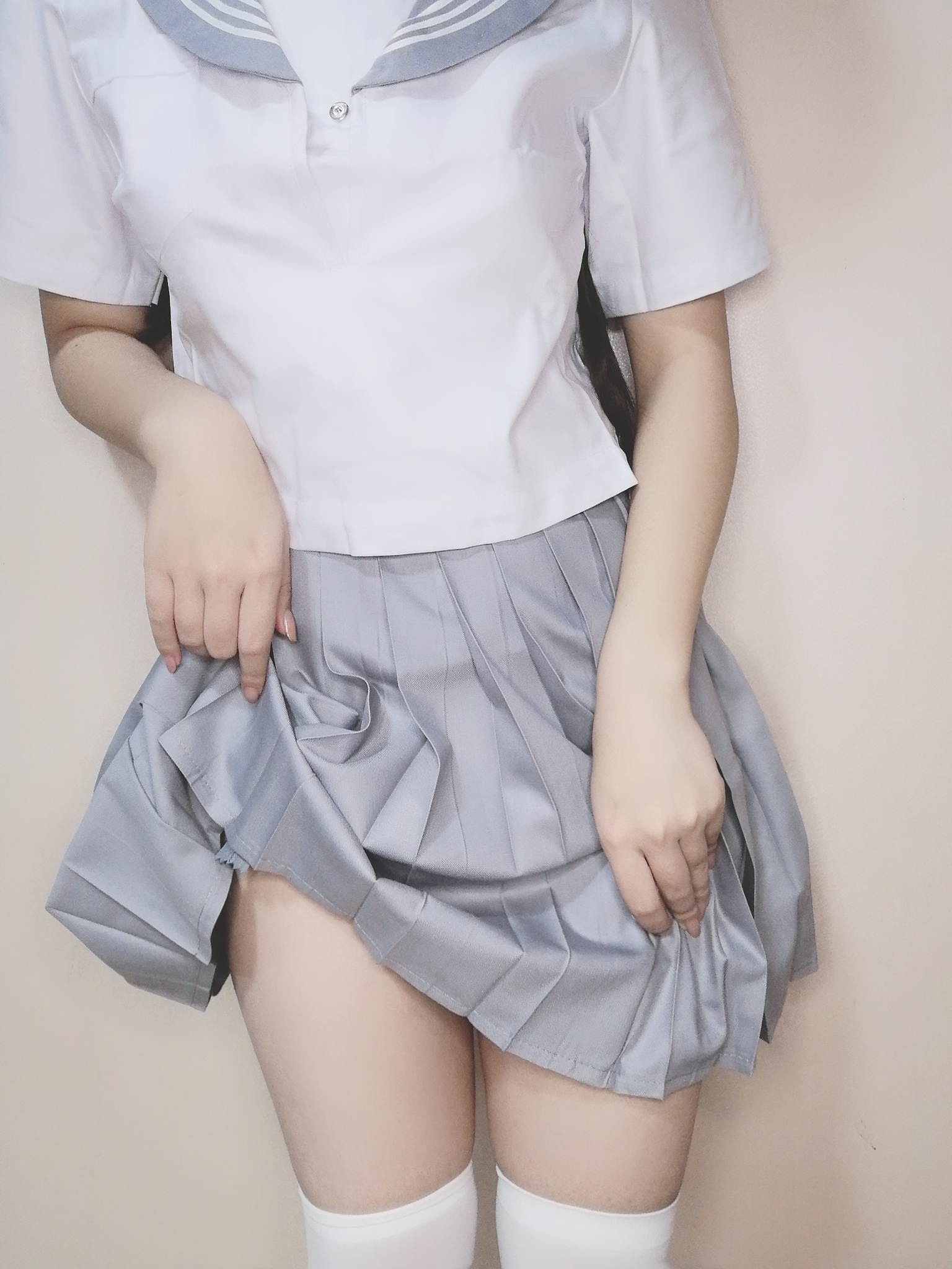 Taro Round Suizi SJ - lụa trắng JK