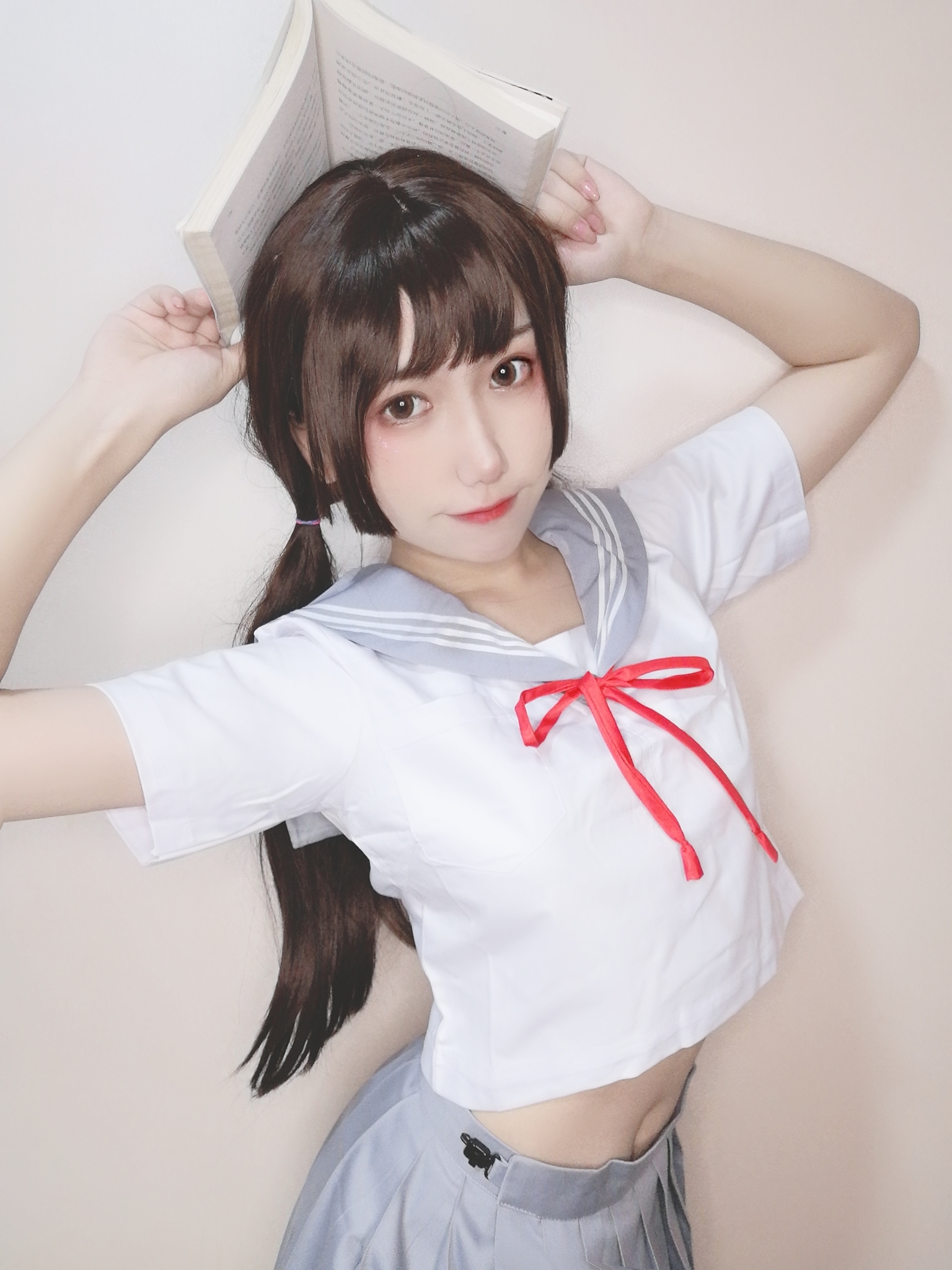 Taro Round Suizi SJ - lụa trắng JK