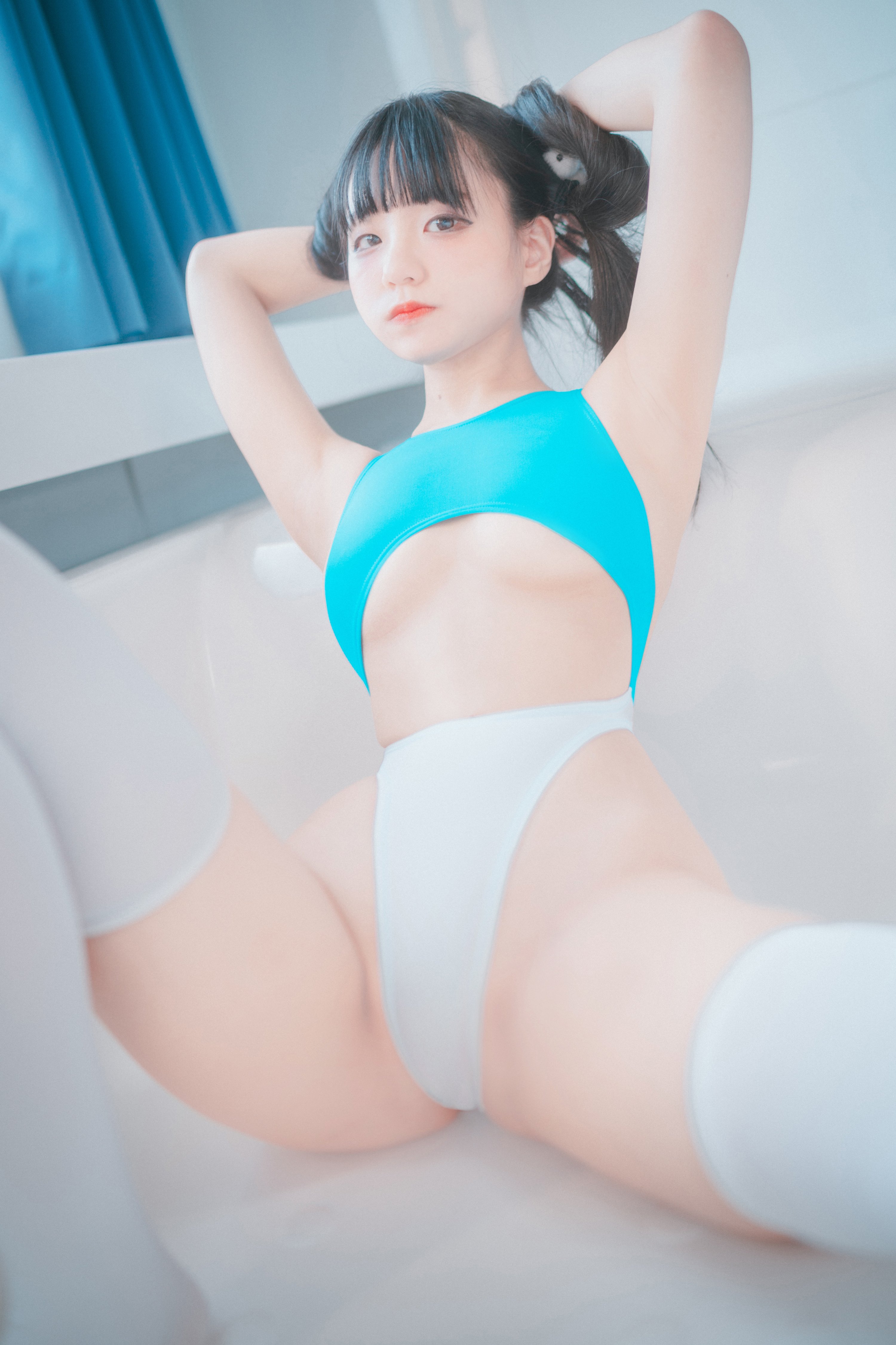 [Djawa] Jenny - Bài học bơi #3