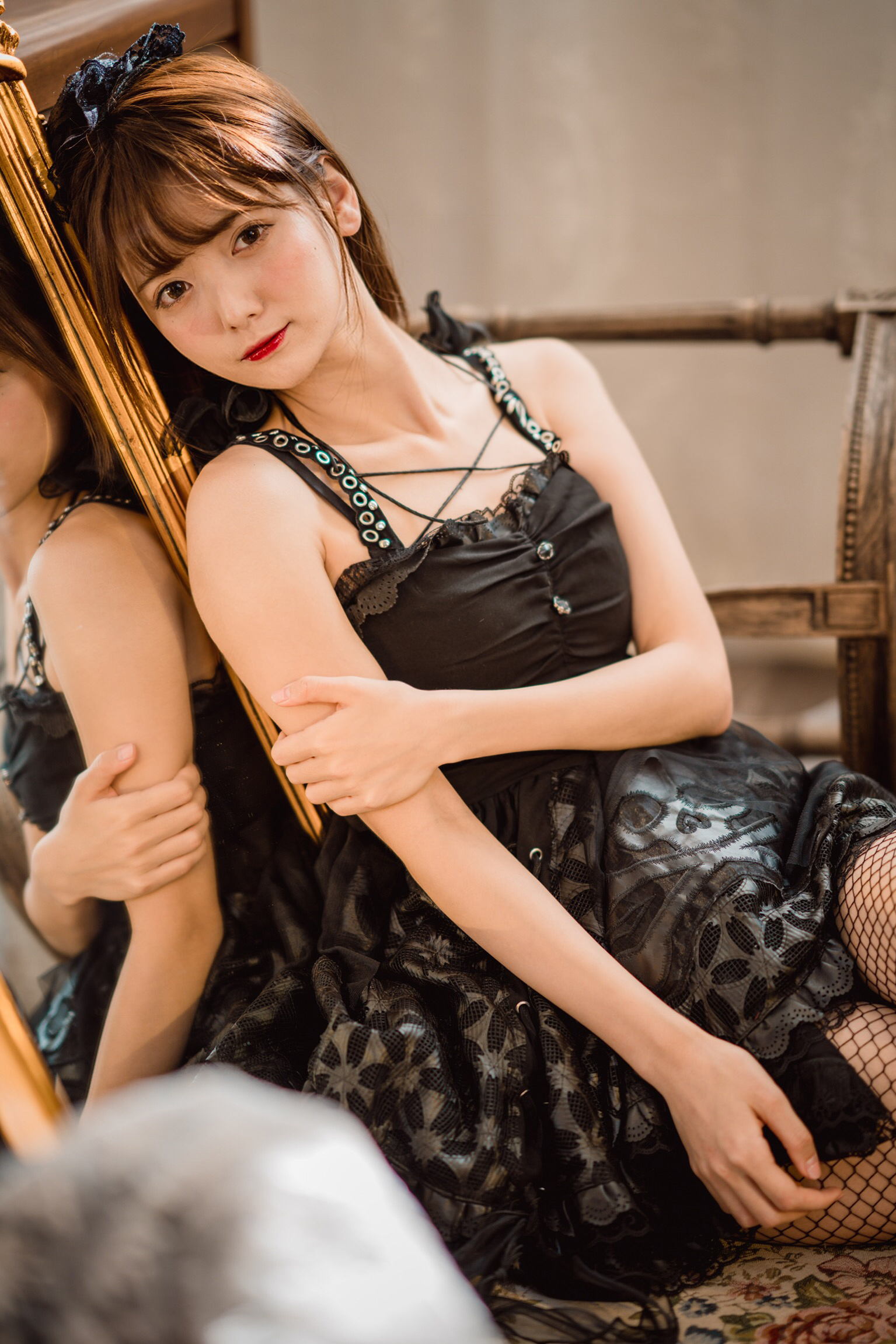 Lu Qing Khánh-Lolita