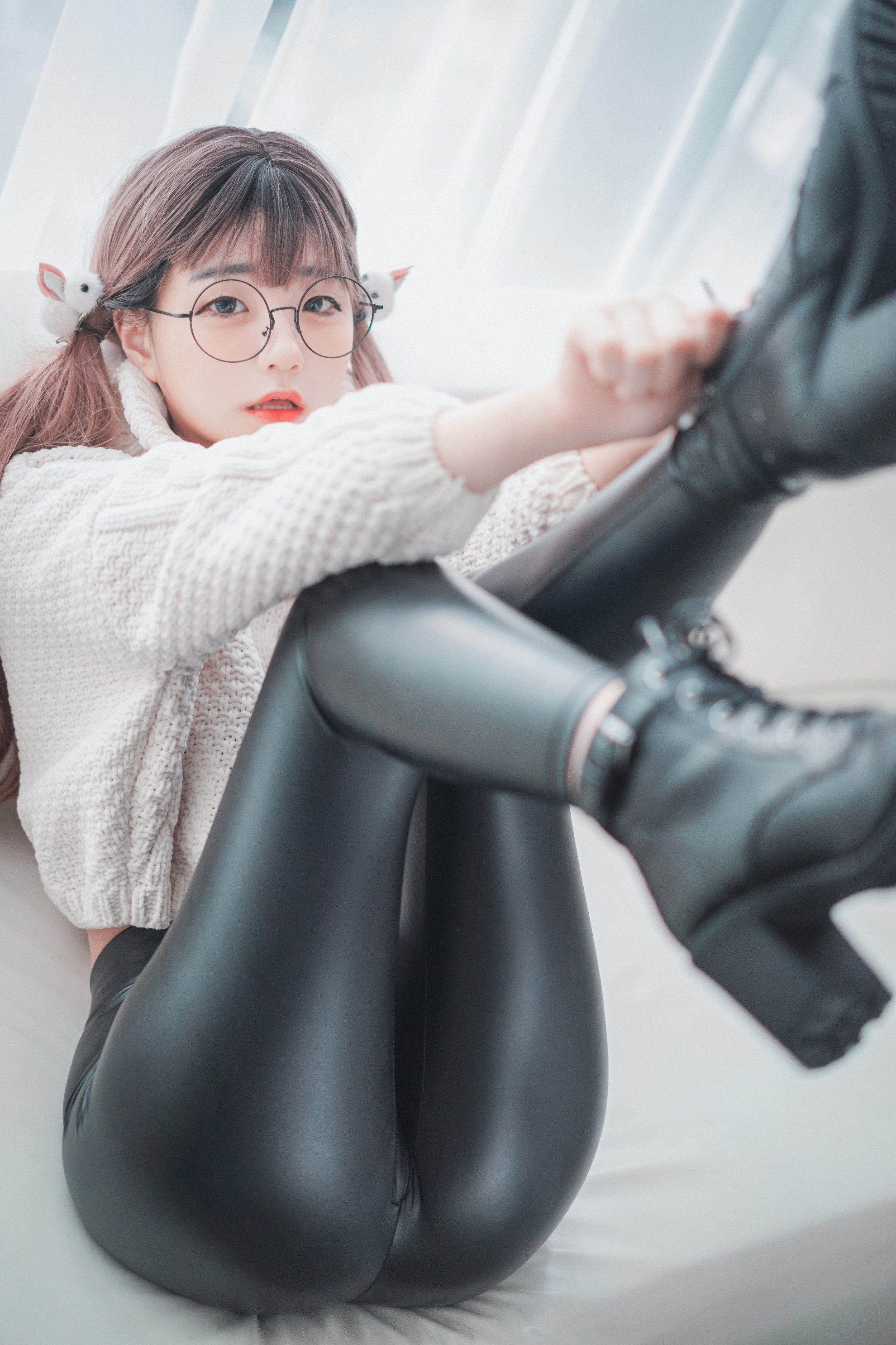 [Djawa] Jenny - Màu trắng lỏng lẻo và chặt chẽ