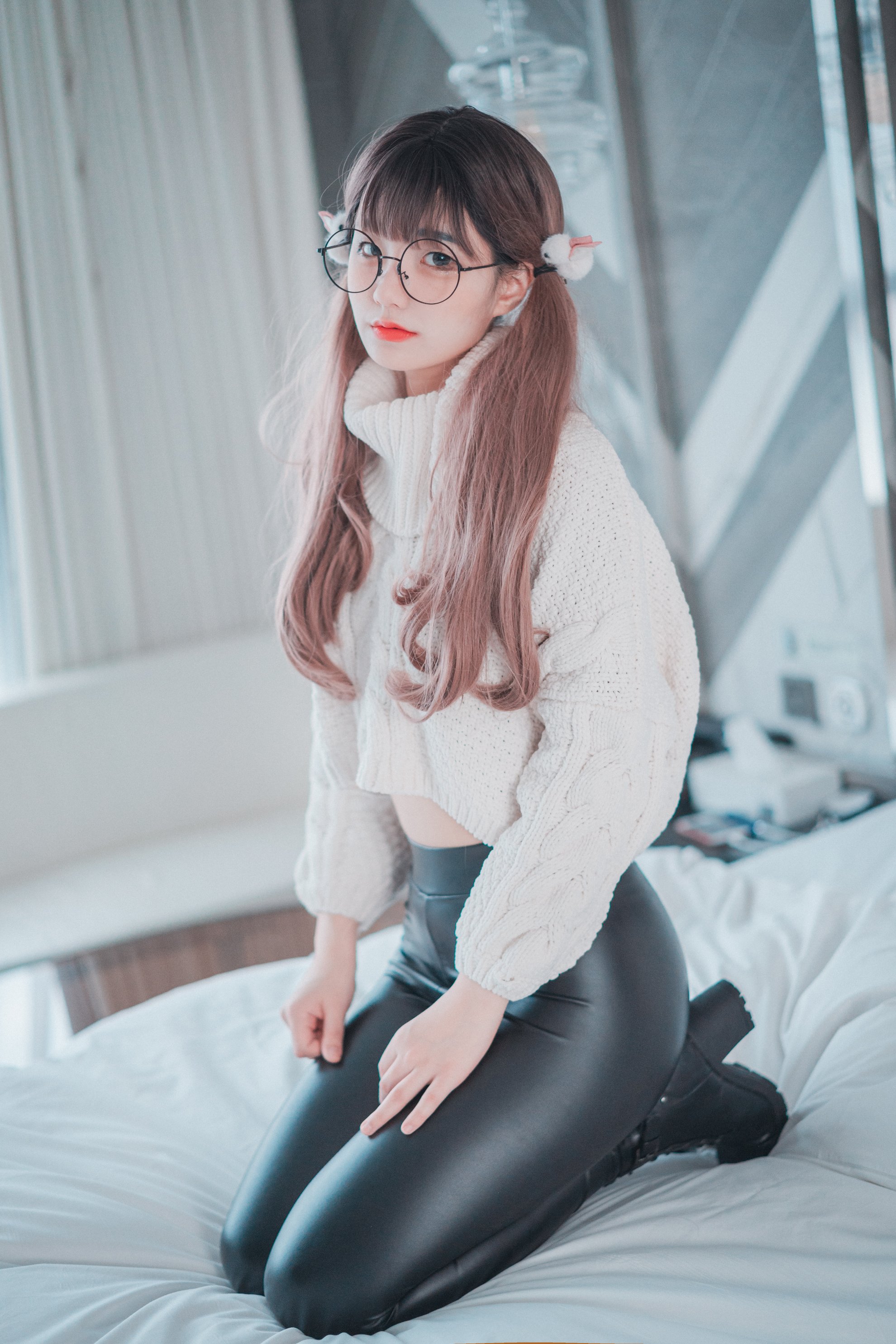 [Djawa] Jenny - Màu trắng lỏng lẻo và chặt chẽ