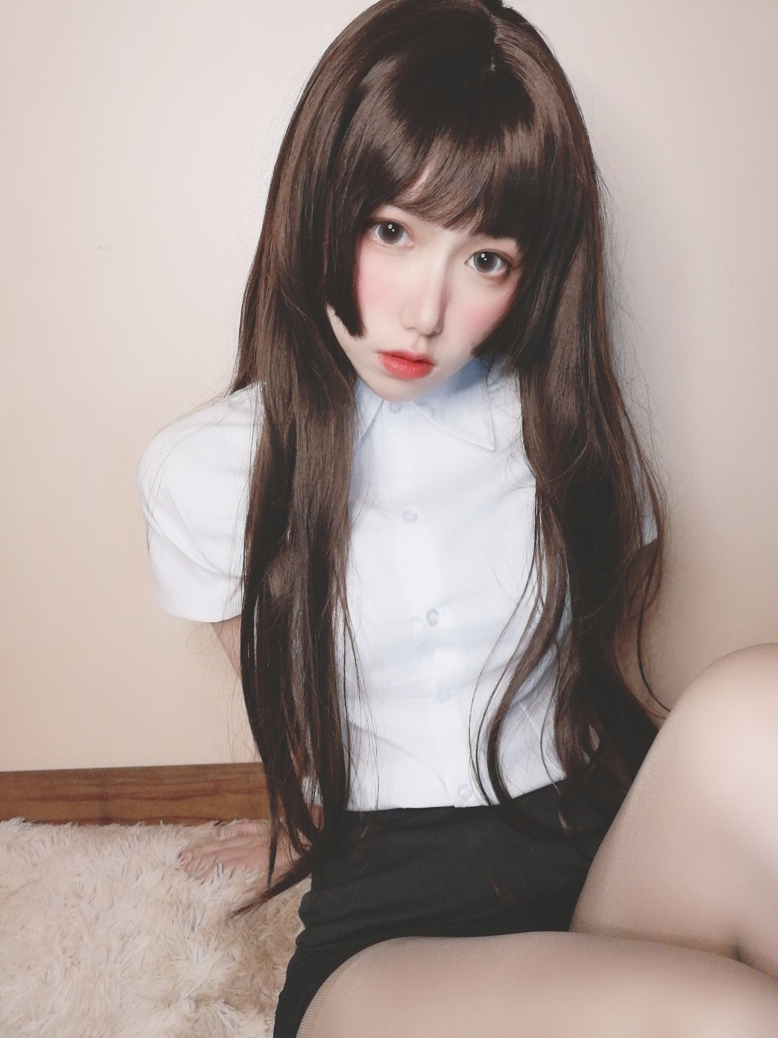 Yuzi SJ - Thư ký nhỏ say rượu