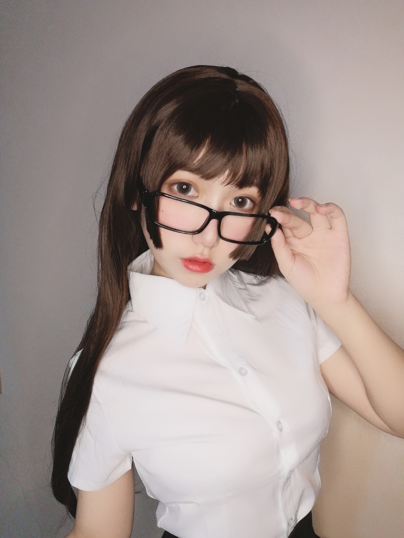 Yuzi SJ - Thư ký nhỏ say rượu