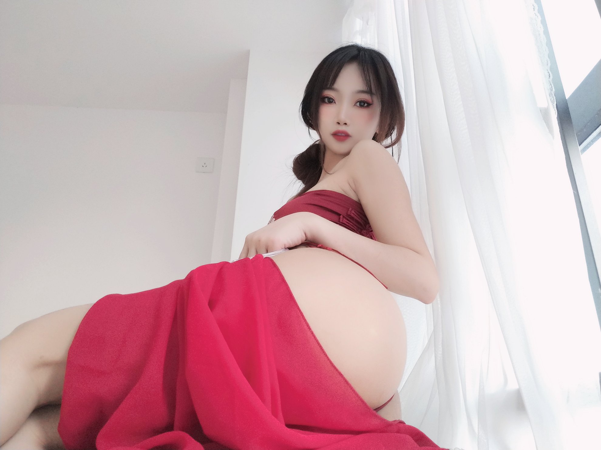 Chanlyco Guizuyao - Bụng màu đỏ gợi cảm