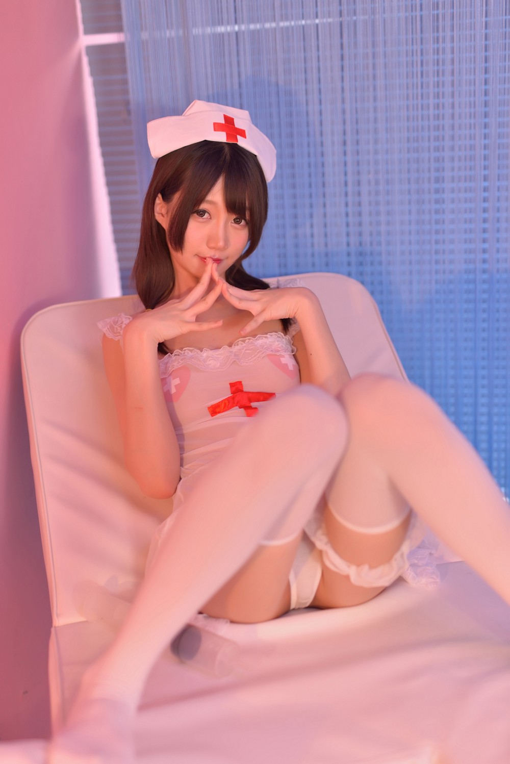 Nagisa Monster Meow - Những người chăm sóc gợi cảm