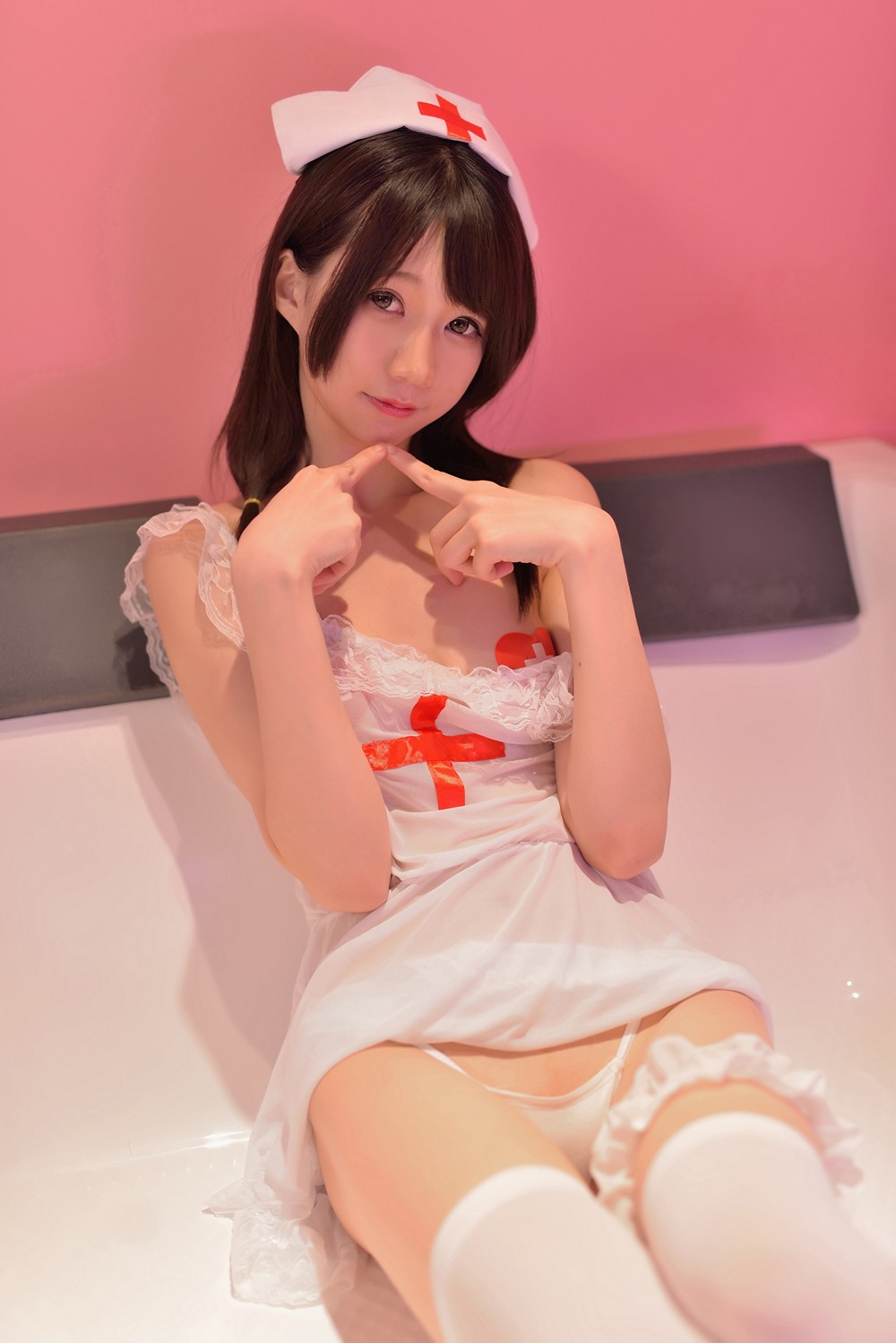 Nagisa Monster Meow - Những người chăm sóc gợi cảm