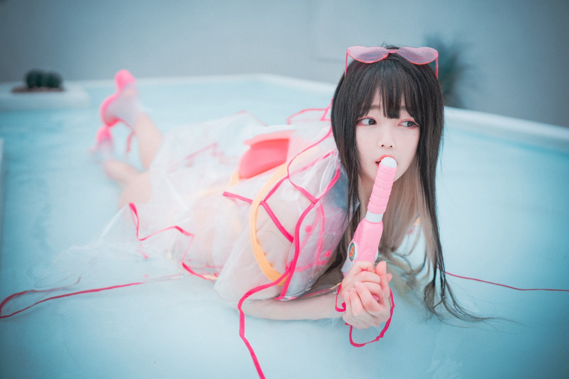 [Djawa] ARAM - Mùa hè bên hồ bơi