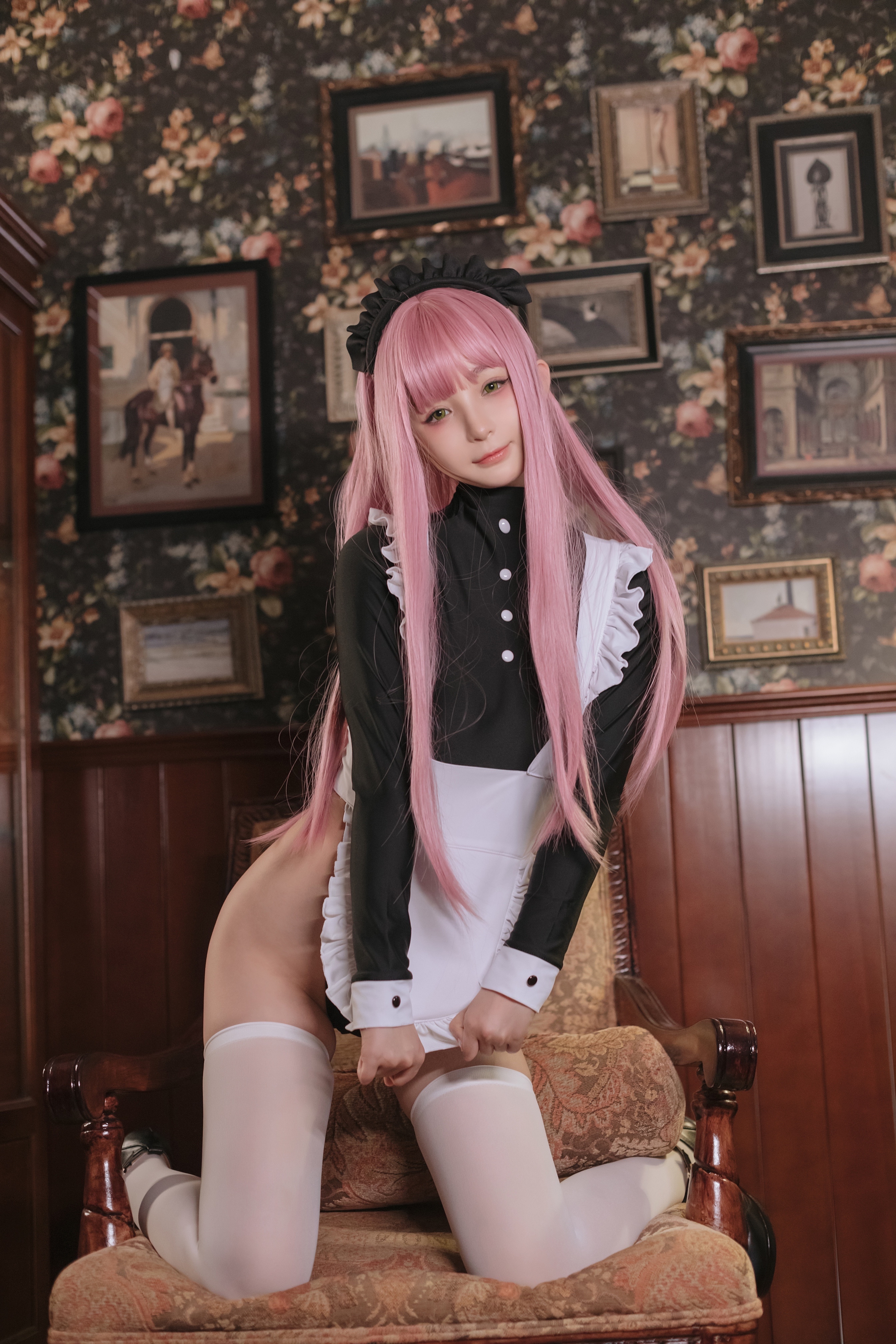 Ningning, shujing - người giúp việc retro