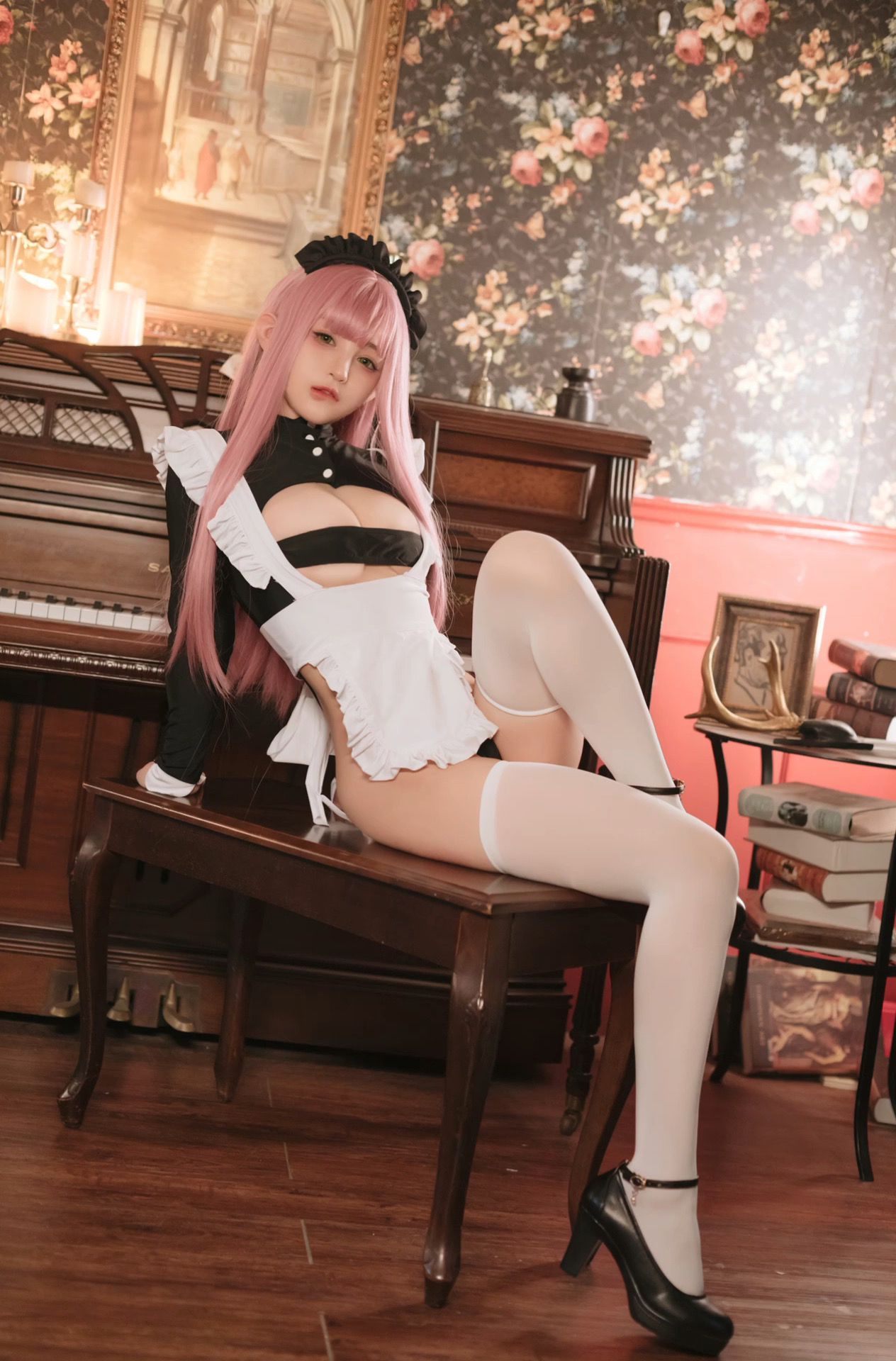 Ningning, shujing - người giúp việc retro