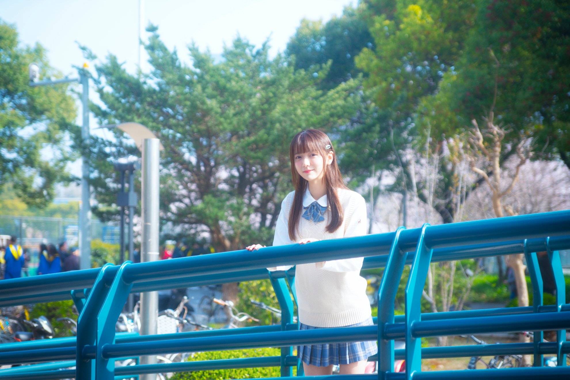 Lu Qing Khánh-Sakura và JK