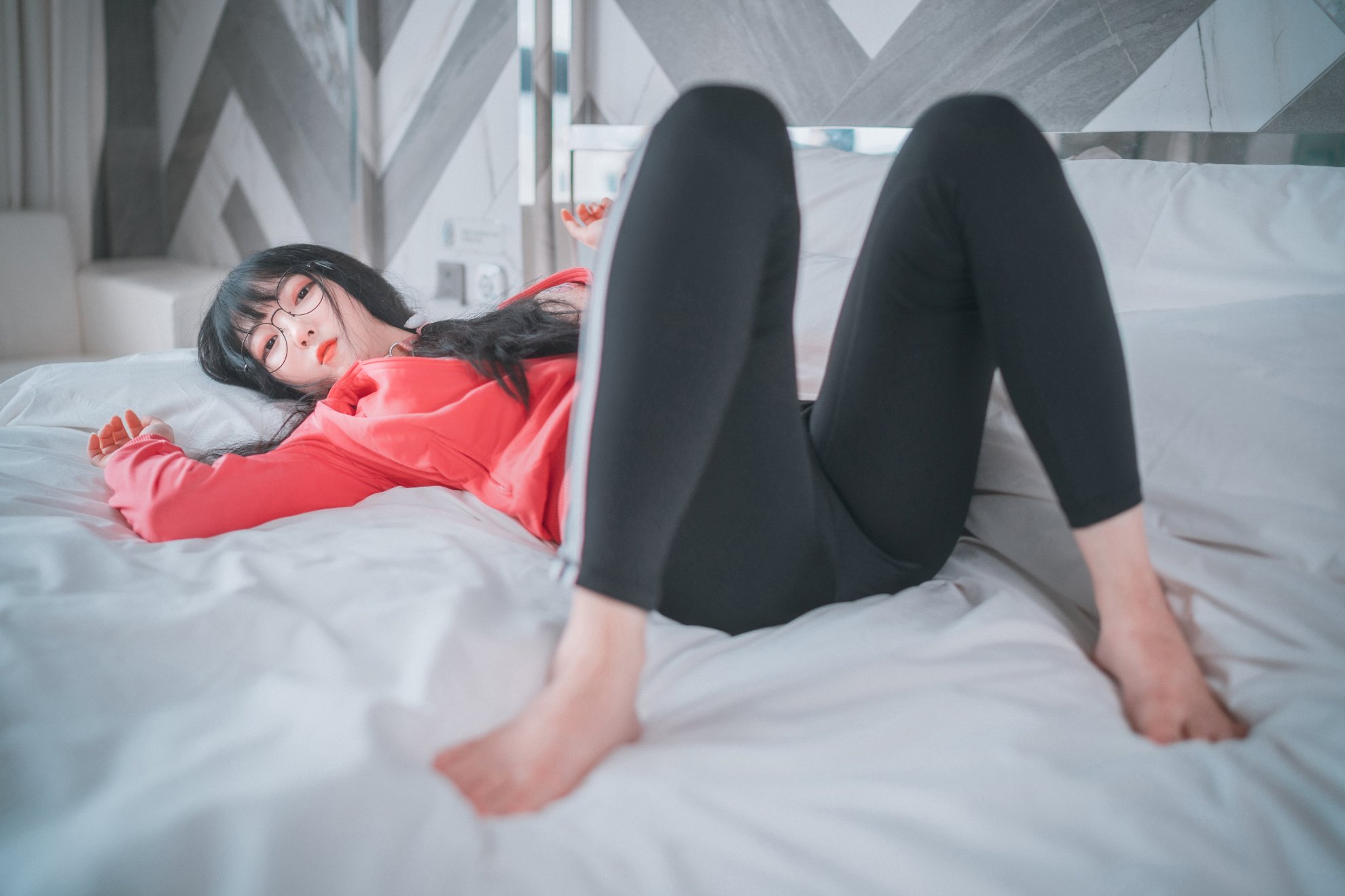 [Djawa] Aram - Áo màu hồng nóng bỏng!