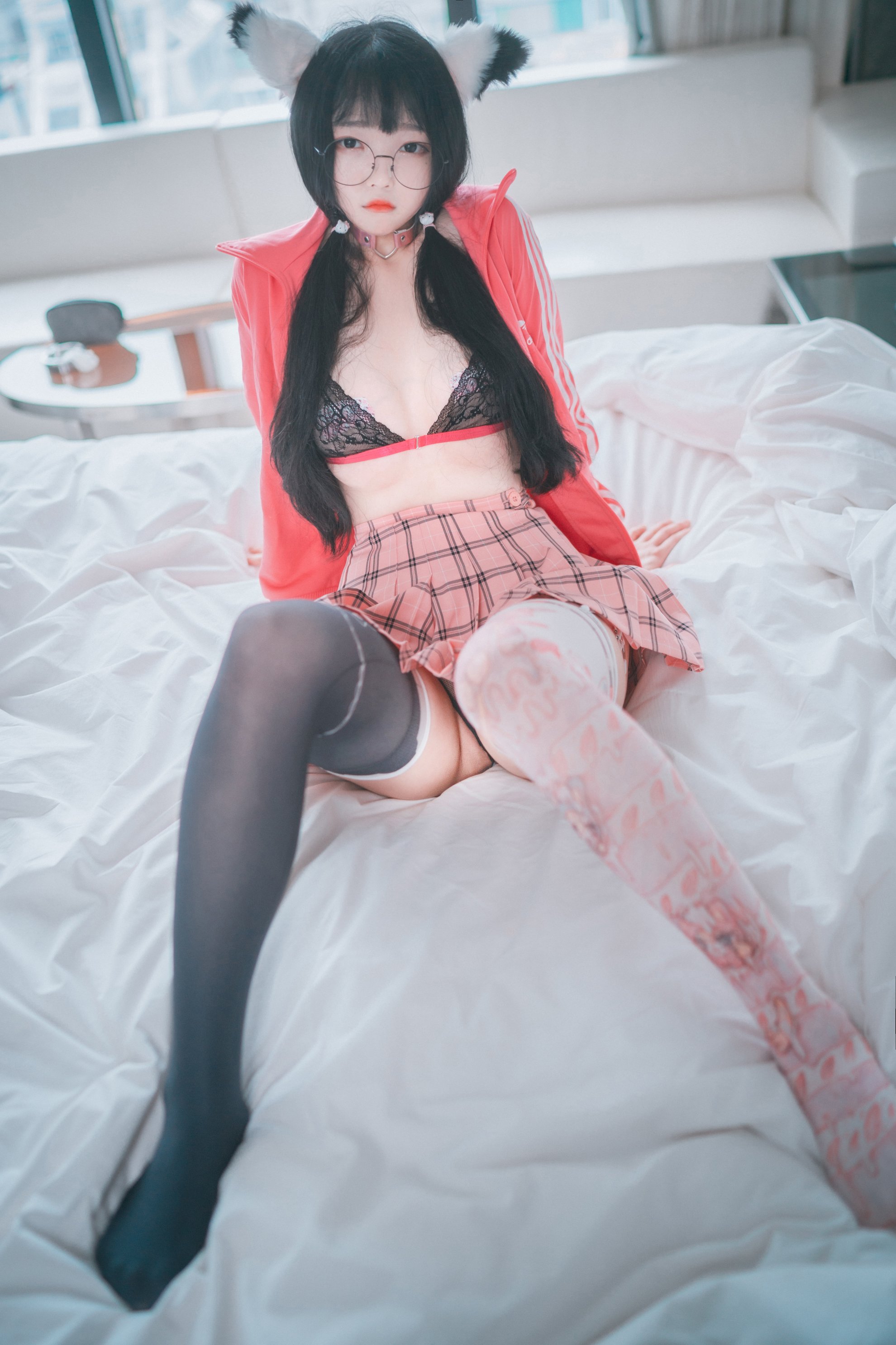 [Djawa] Aram - Áo màu hồng nóng bỏng!