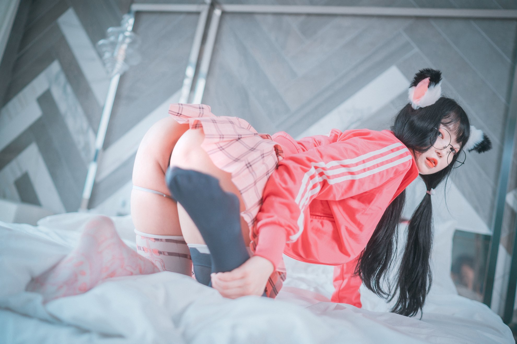 [Djawa] Aram - Áo màu hồng nóng bỏng!