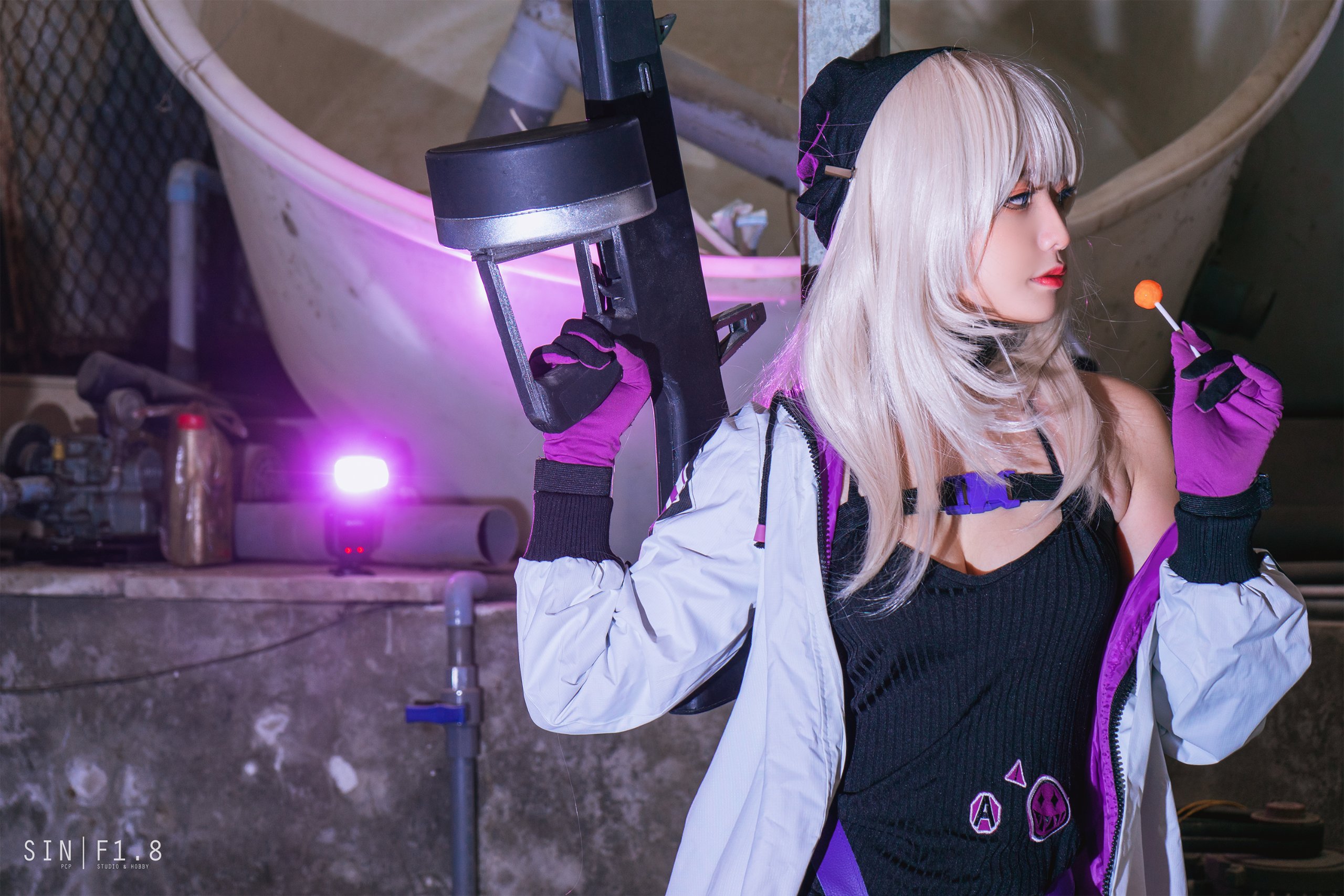 Mastion Huang - AA -12