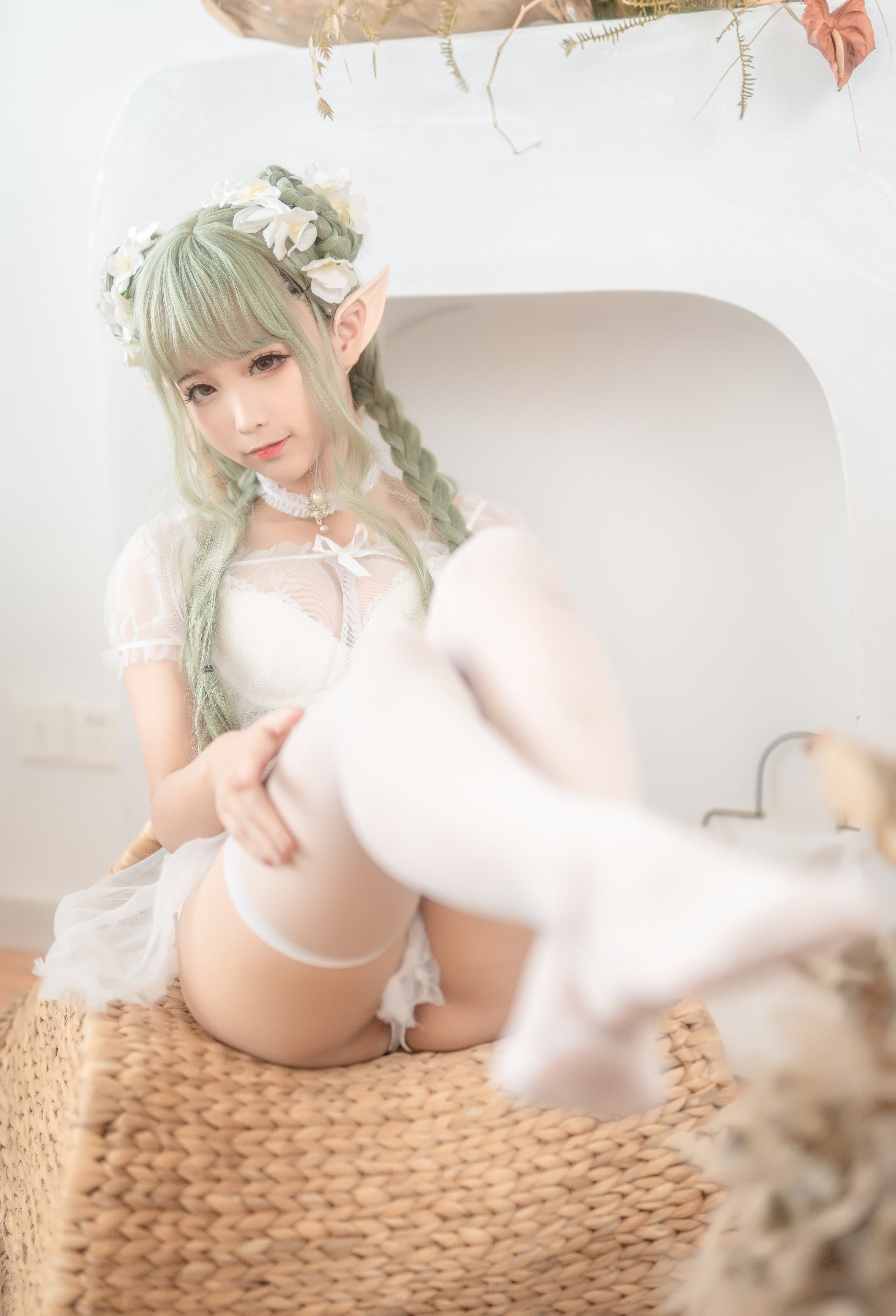 Momo ngu ngốc - "Vương quốc tai sắc nhọn" yêu tinh xanh