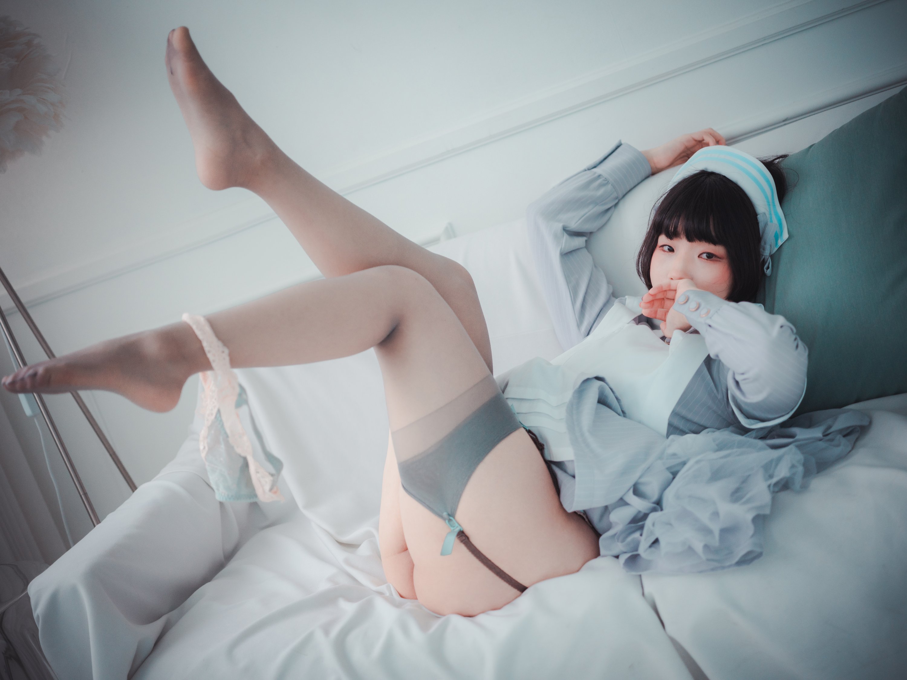 [Djawa] St. Esther - Mimmi