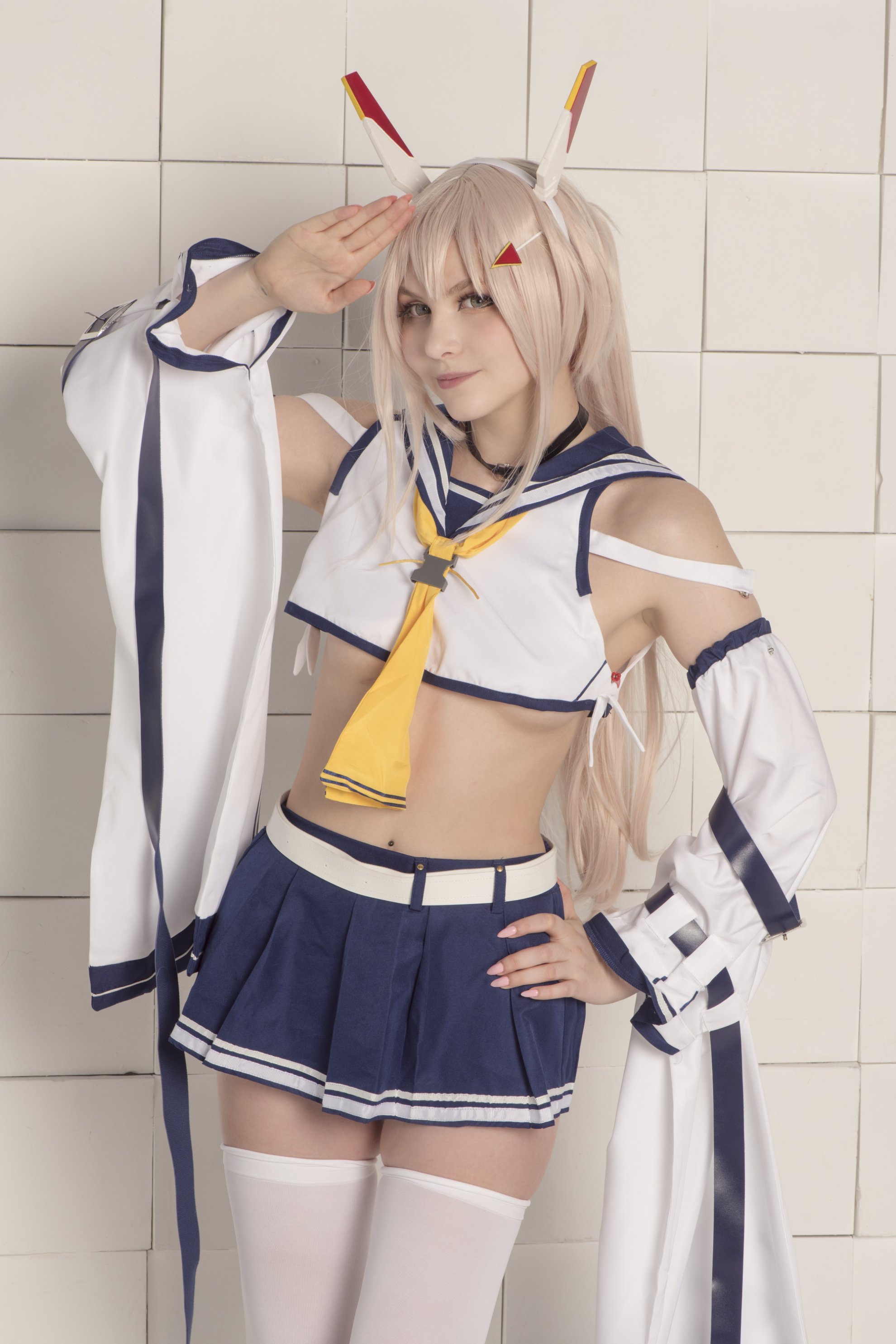 Tsuki Desu - Ayanami (Azur Lane)