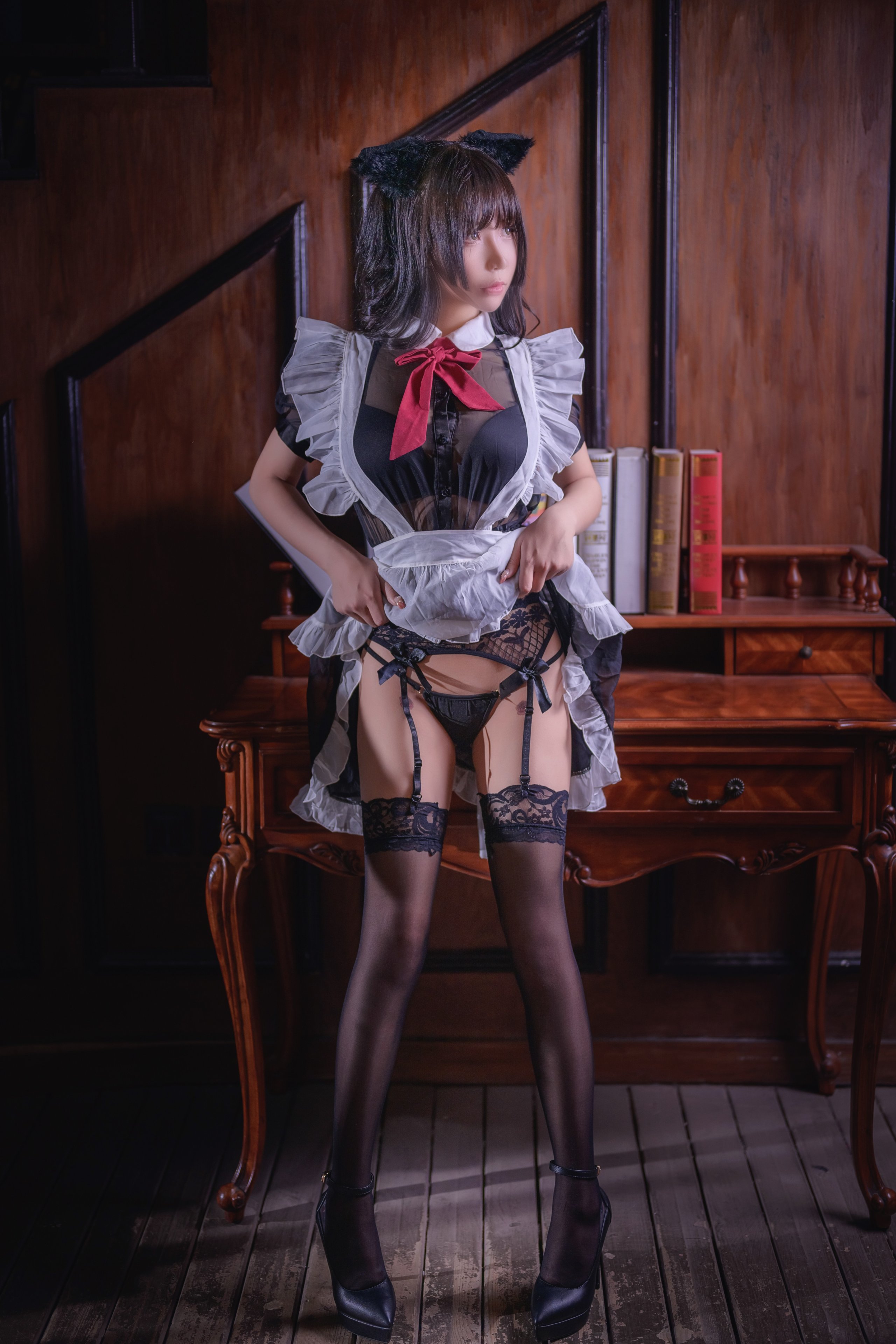 Đưa mo zi đi - người giúp việc trong suốt của mèo