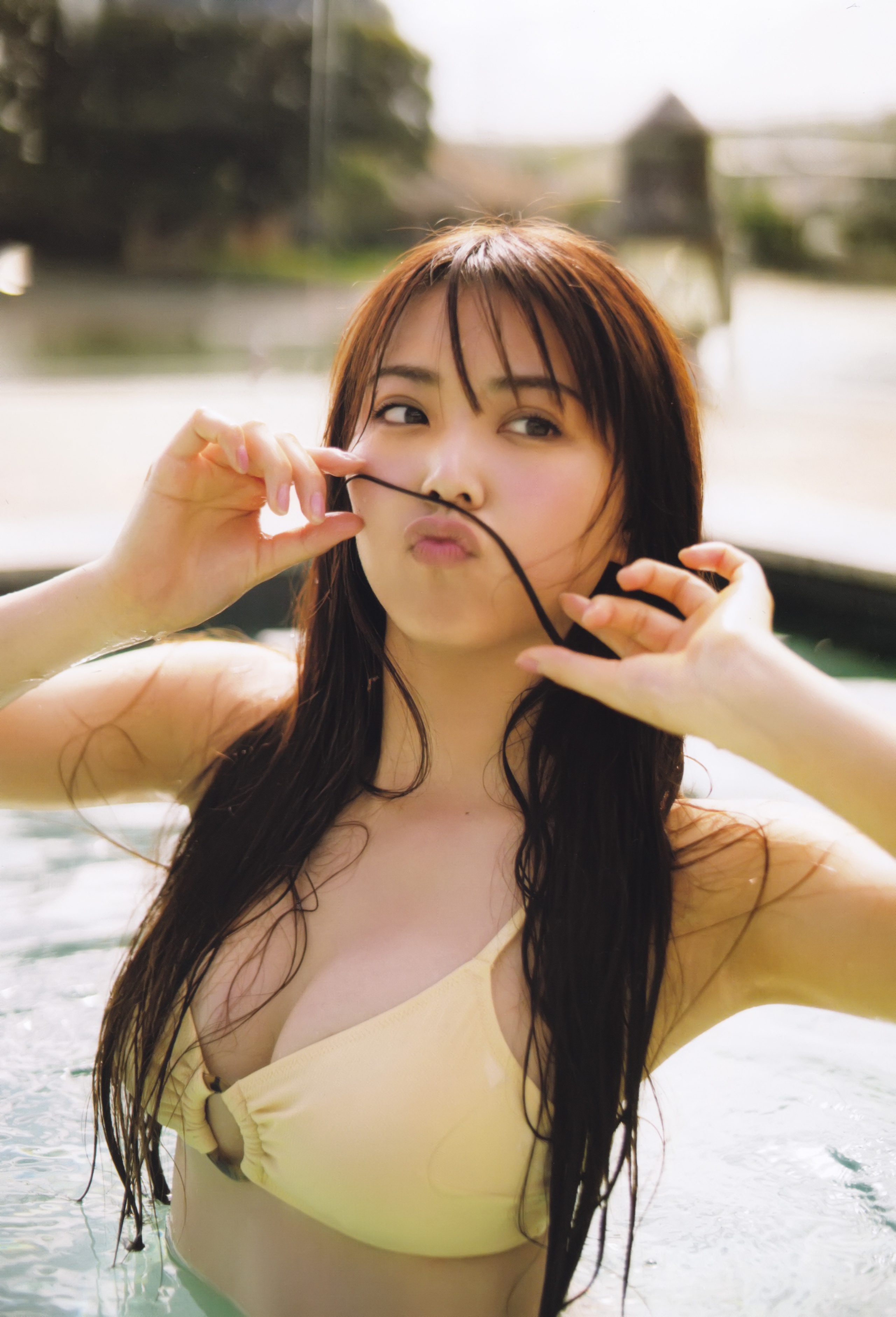 2019.06.19 Sách ảnh đầu tiên của Shirama Miru Love Rush