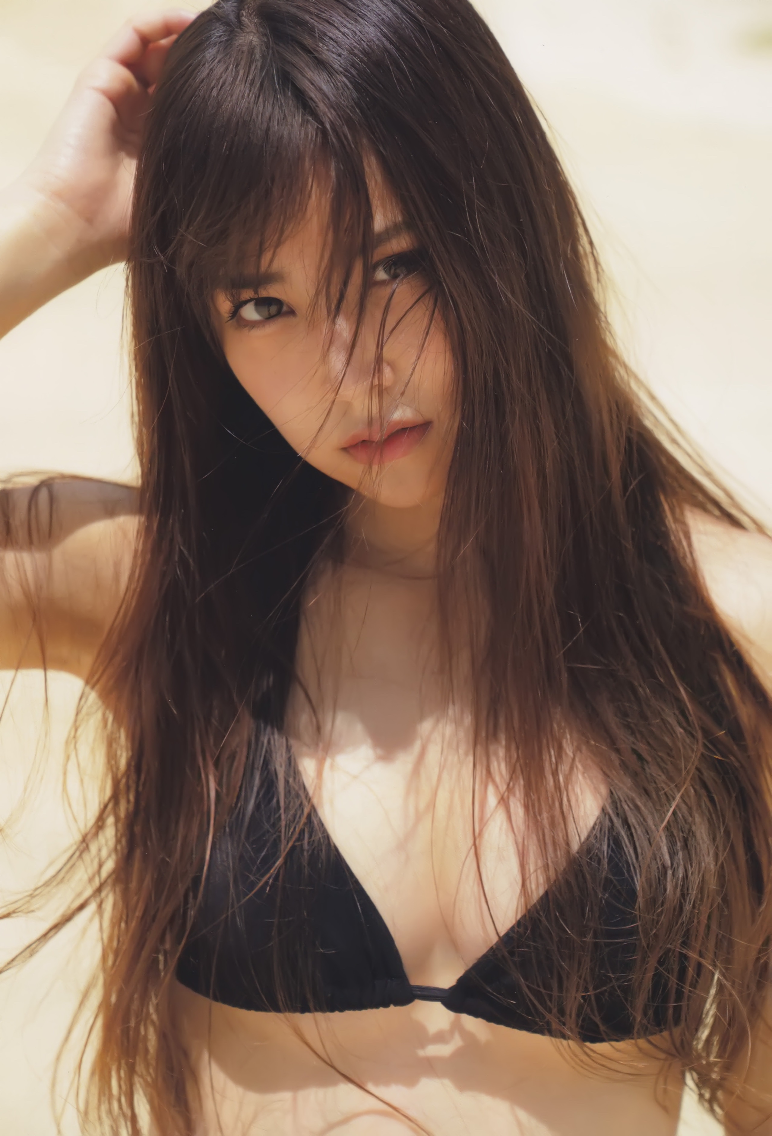 2019.06.19 Sách ảnh đầu tiên của Shirama Miru Love Rush