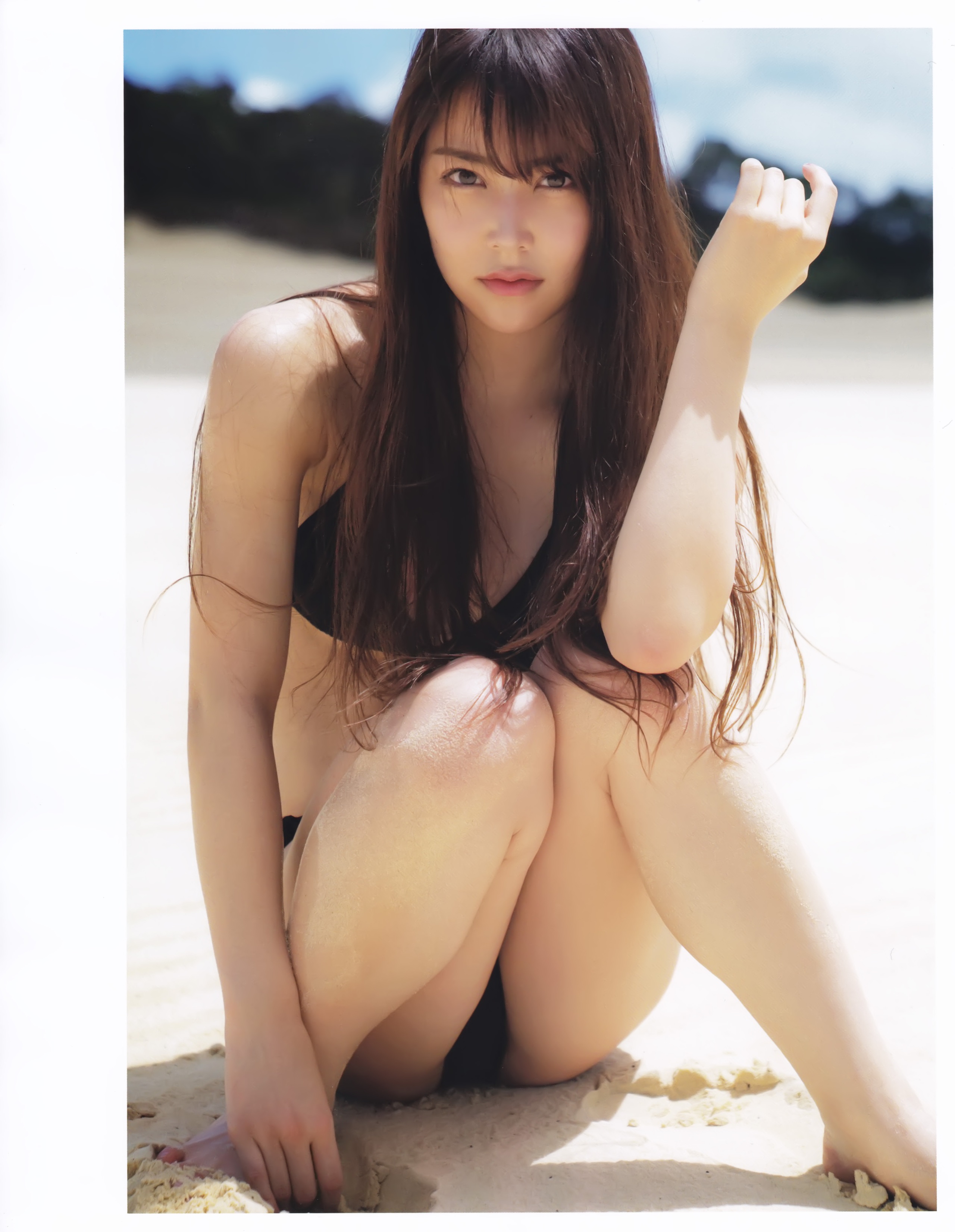 2019.06.19 Sách ảnh đầu tiên của Shirama Miru Love Rush