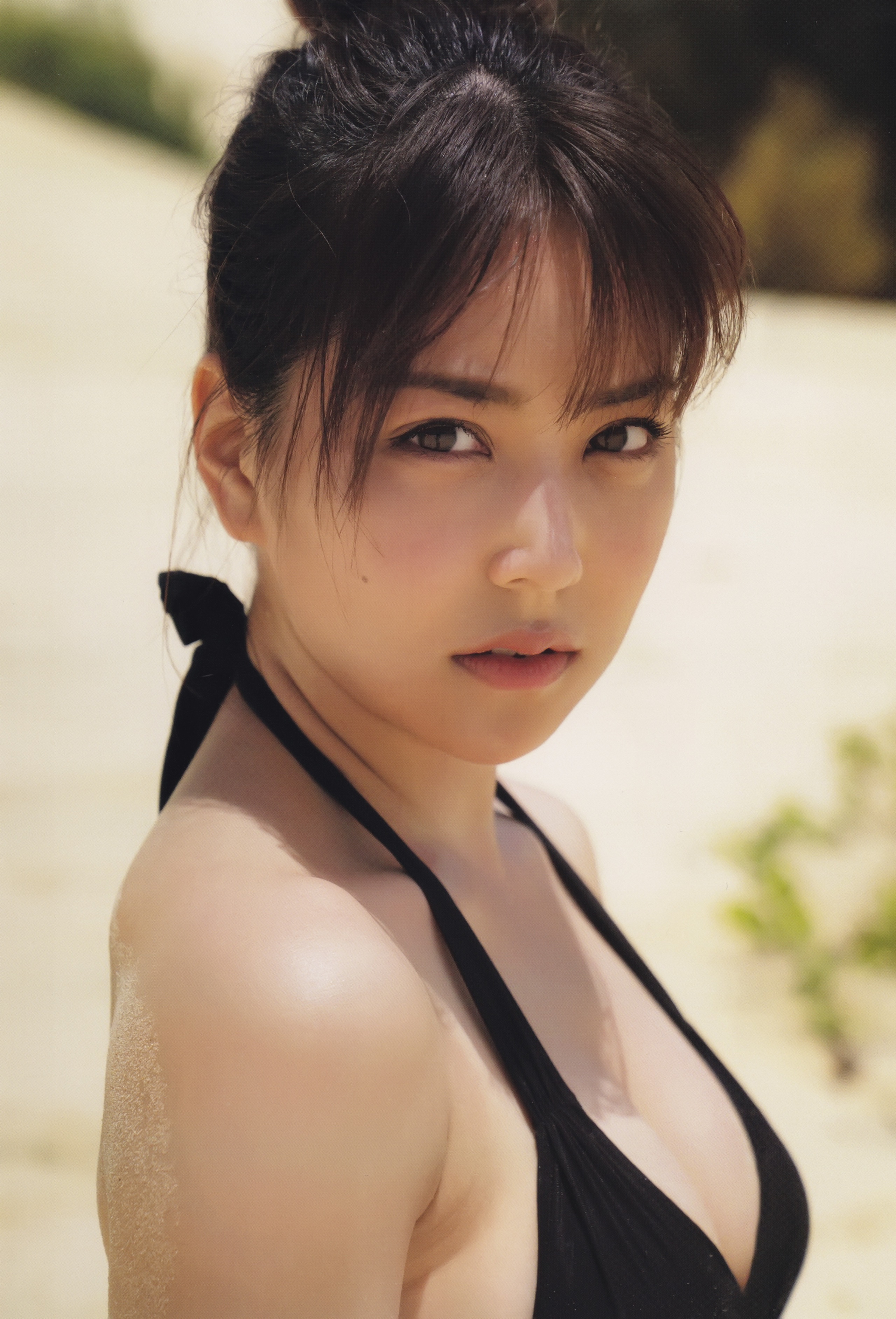 2019.06.19 Sách ảnh đầu tiên của Shirama Miru Love Rush