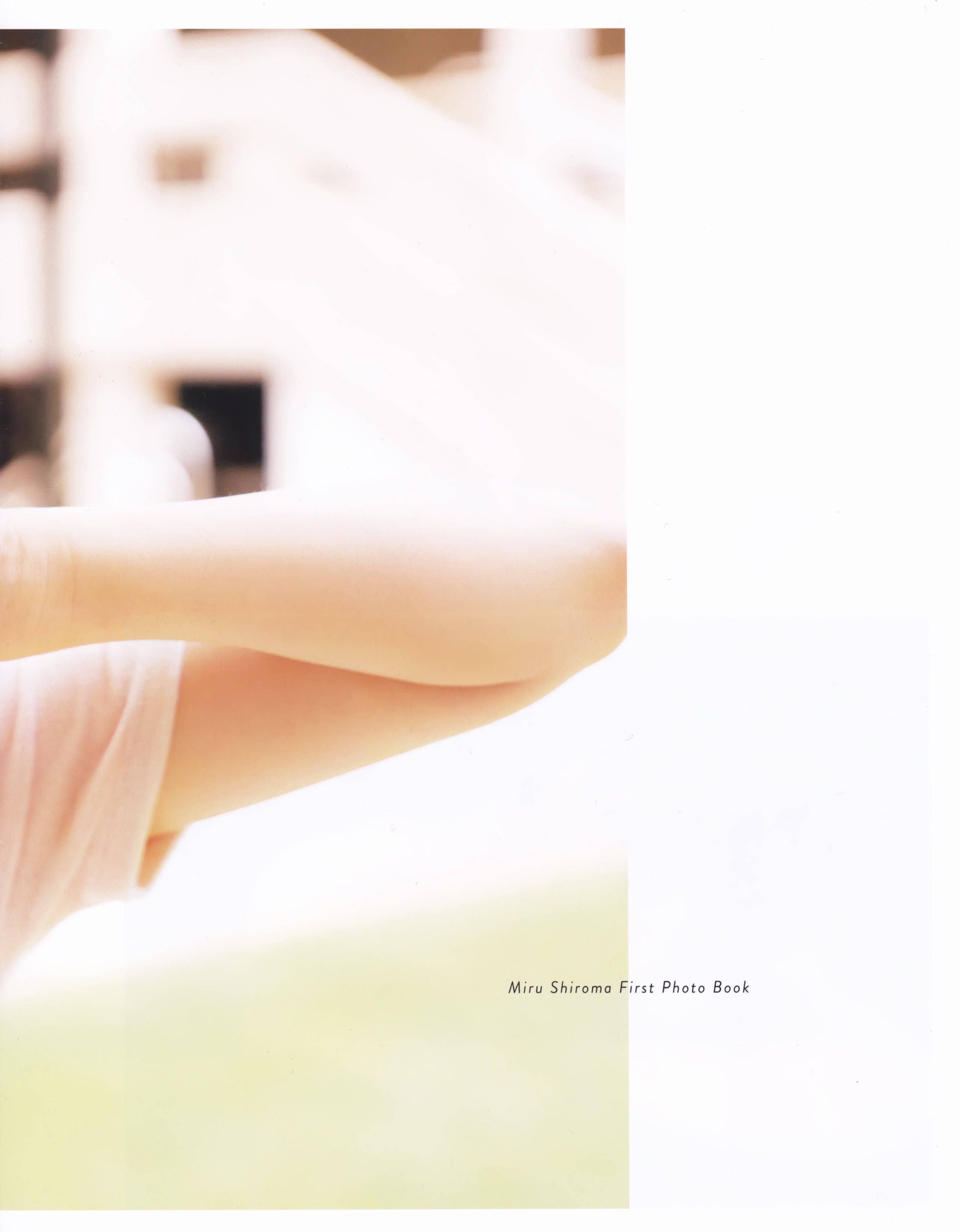 2019.06.19 Sách ảnh đầu tiên của Shirama Miru Love Rush