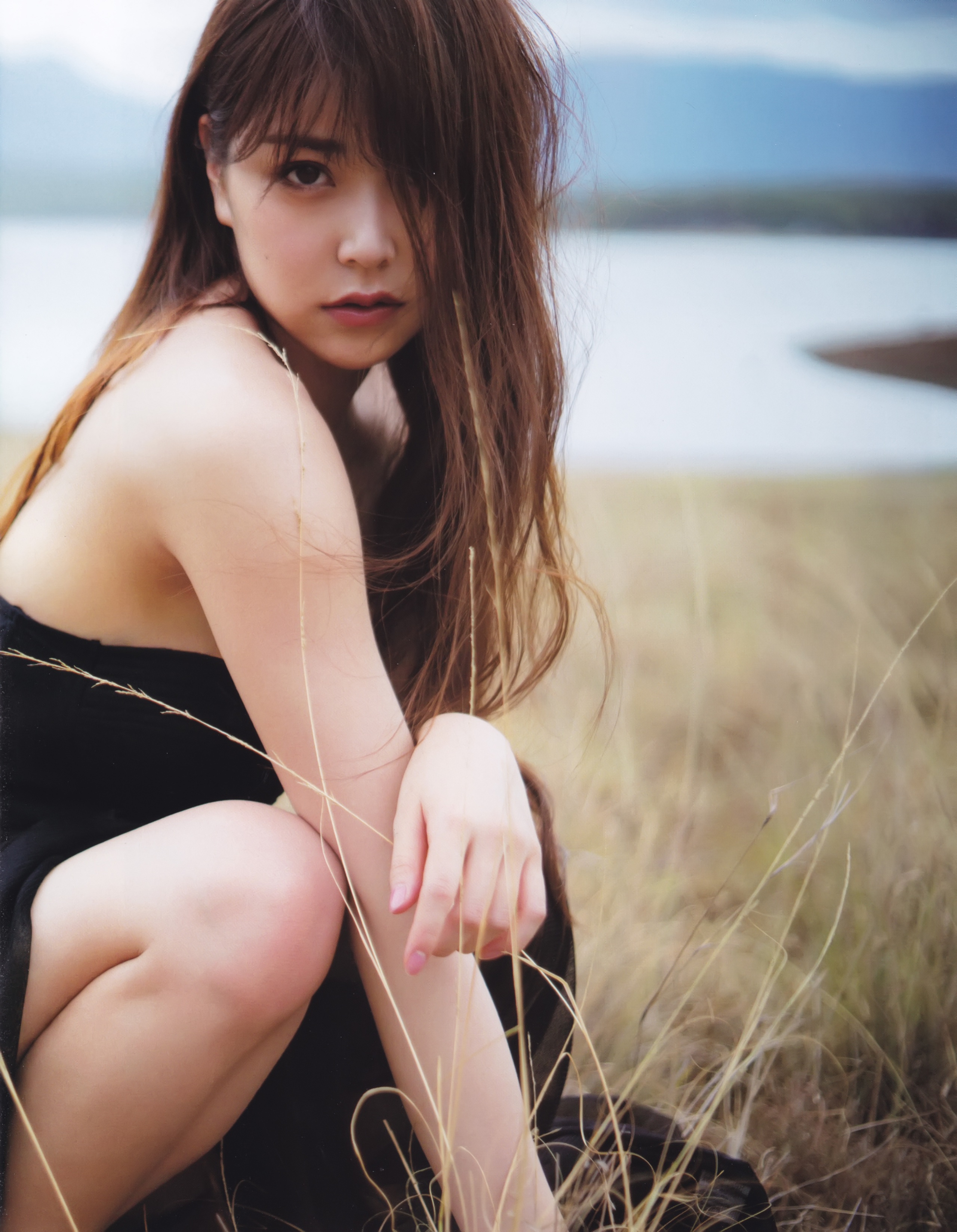 2019.06.19 Sách ảnh đầu tiên của Shirama Miru Love Rush