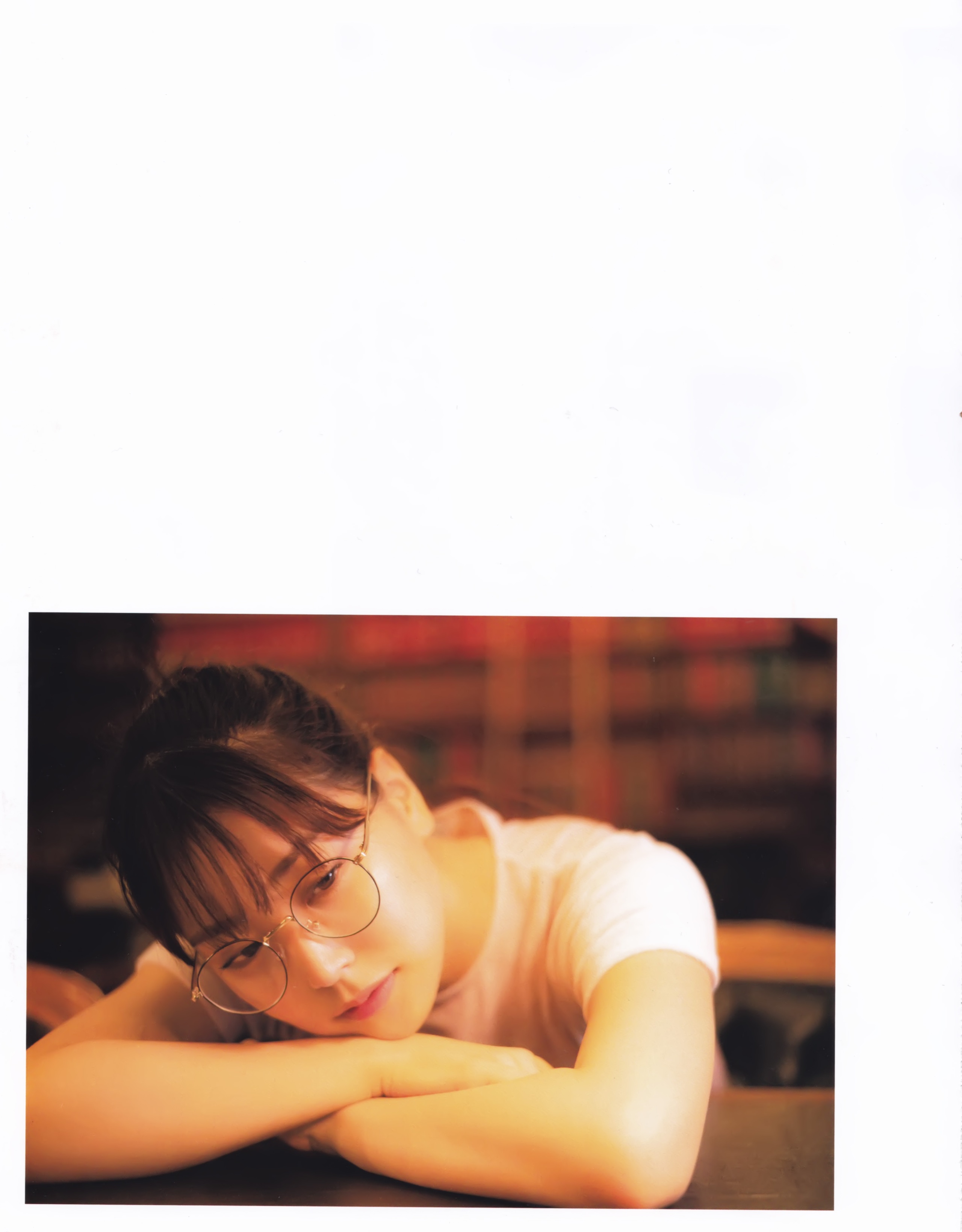 2019.06.19 Sách ảnh đầu tiên của Shirama Miru Love Rush